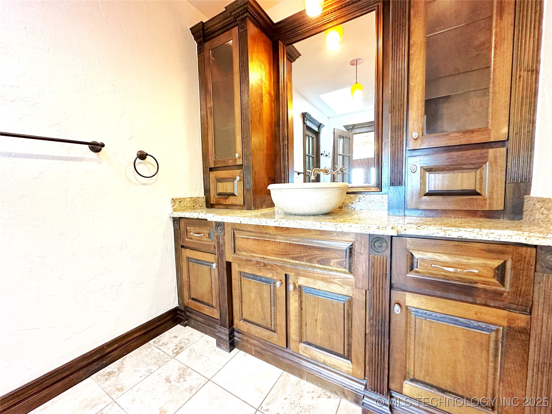 5381 Hilltop Property Photo 26