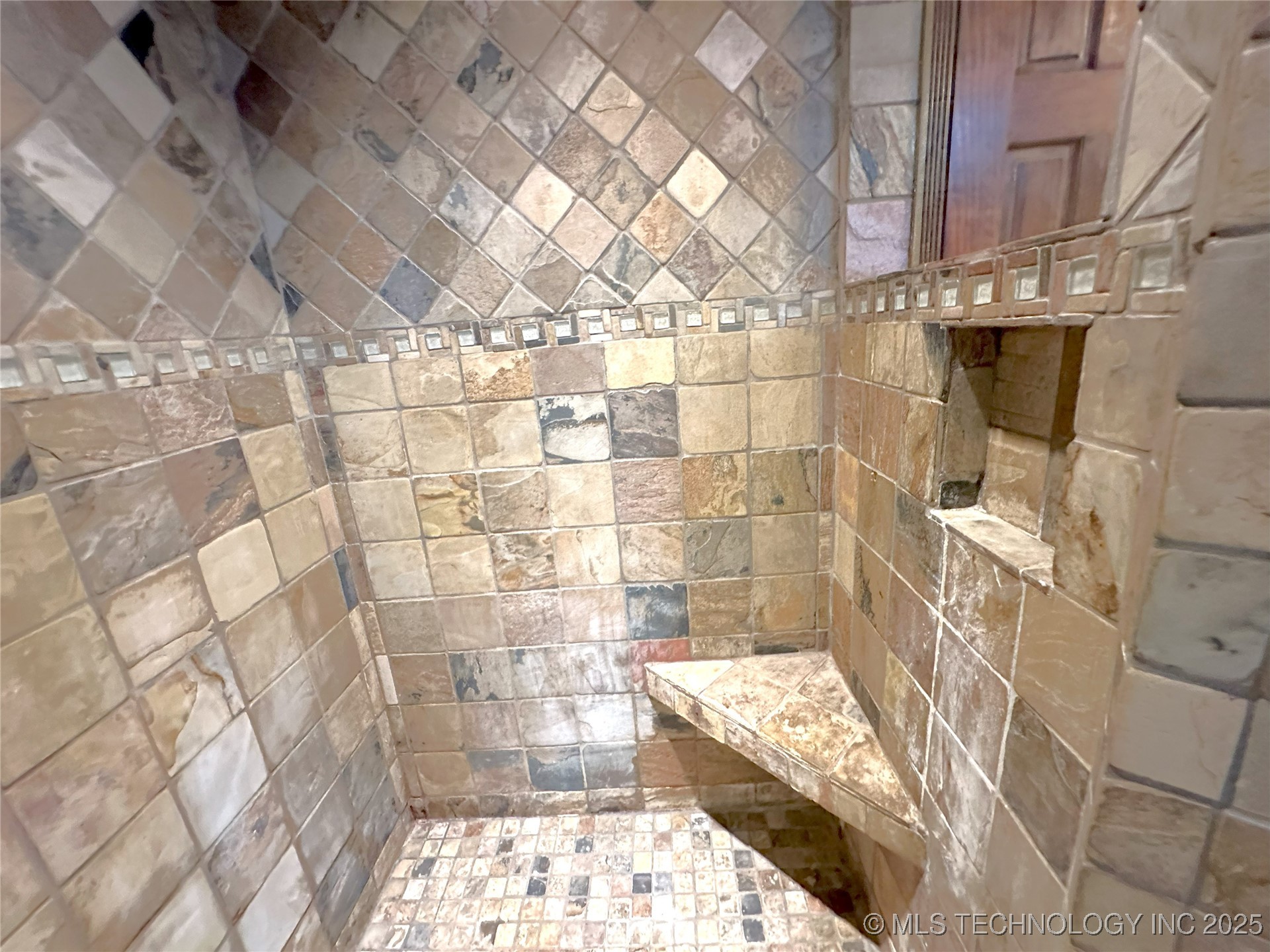 5381 Hilltop Property Photo 29