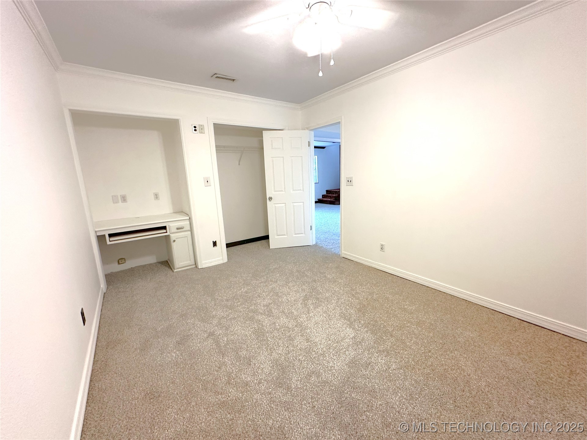 5381 Hilltop Property Photo 33