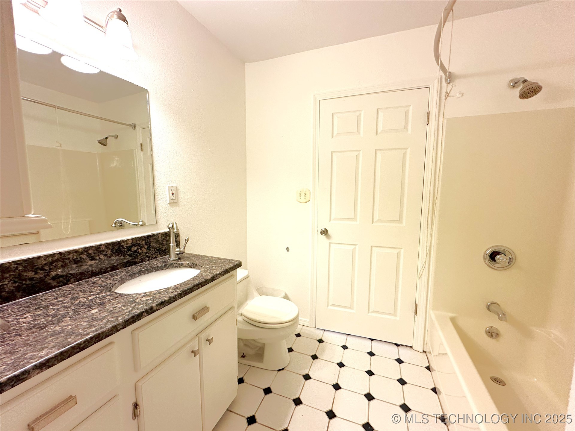 5381 Hilltop Property Photo 37