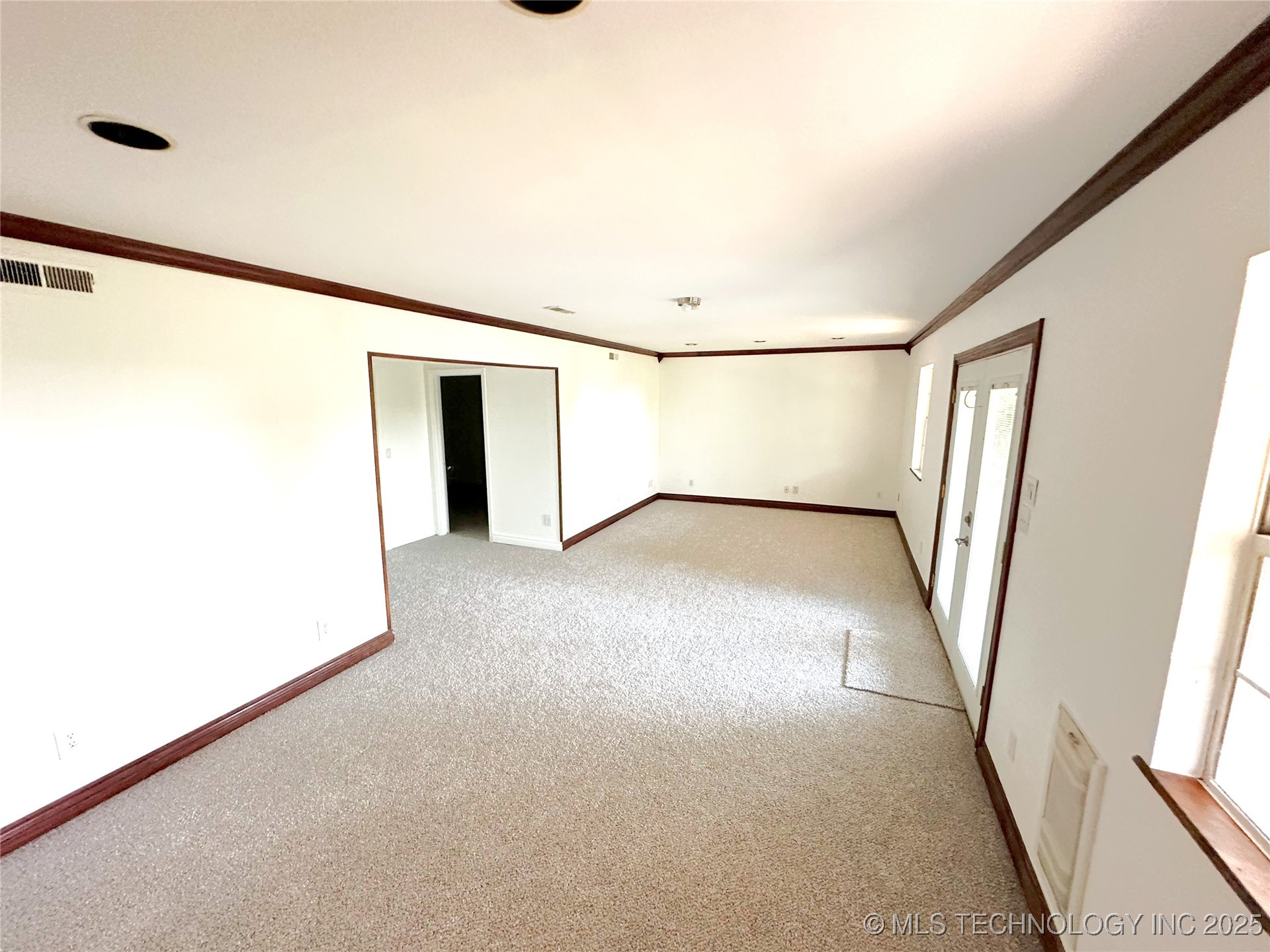 5381 Hilltop Property Photo 43