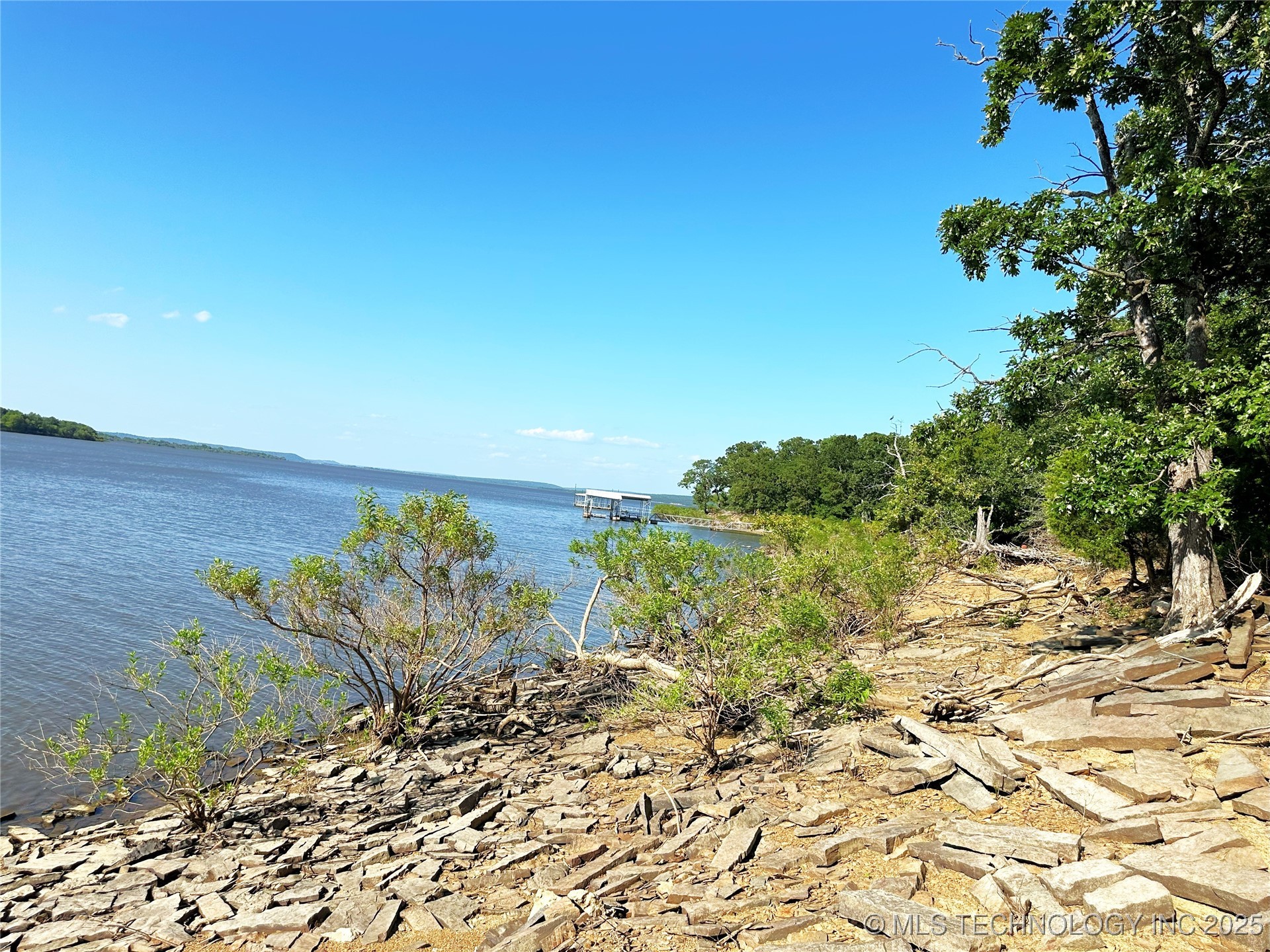 5381 Hilltop Property Photo 49