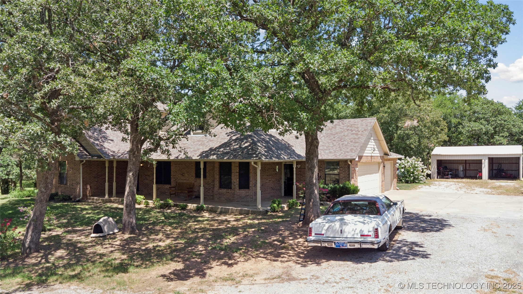 16605 S Hwy 48 Property Photo 2