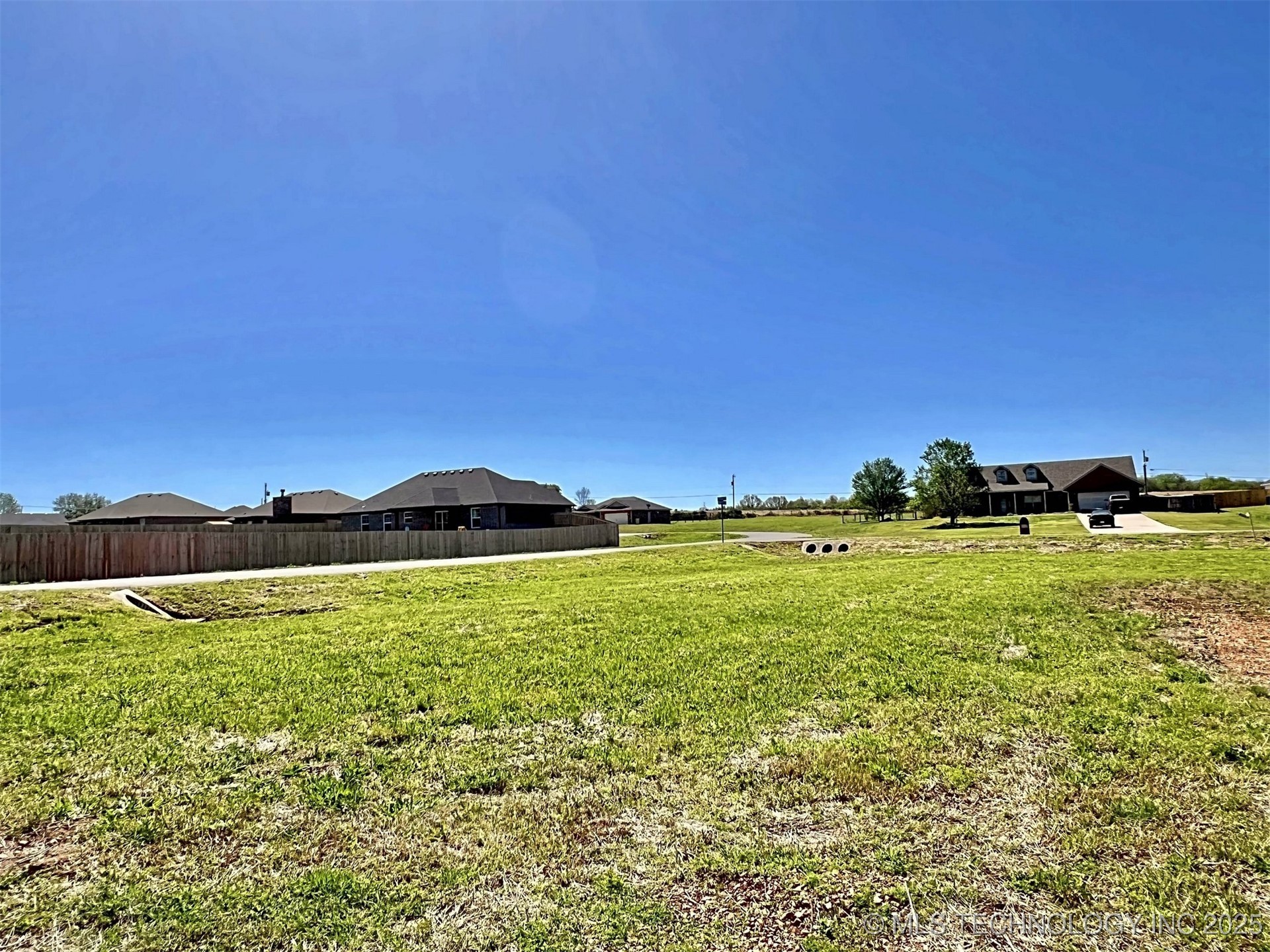 17540 W Tray Road Property Photo 29