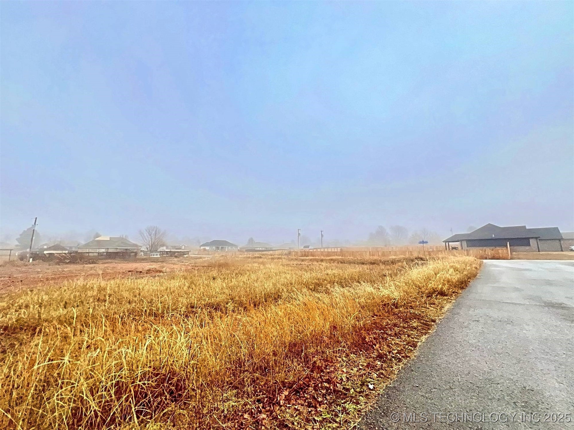 17530 W Tray Road Property Photo 13