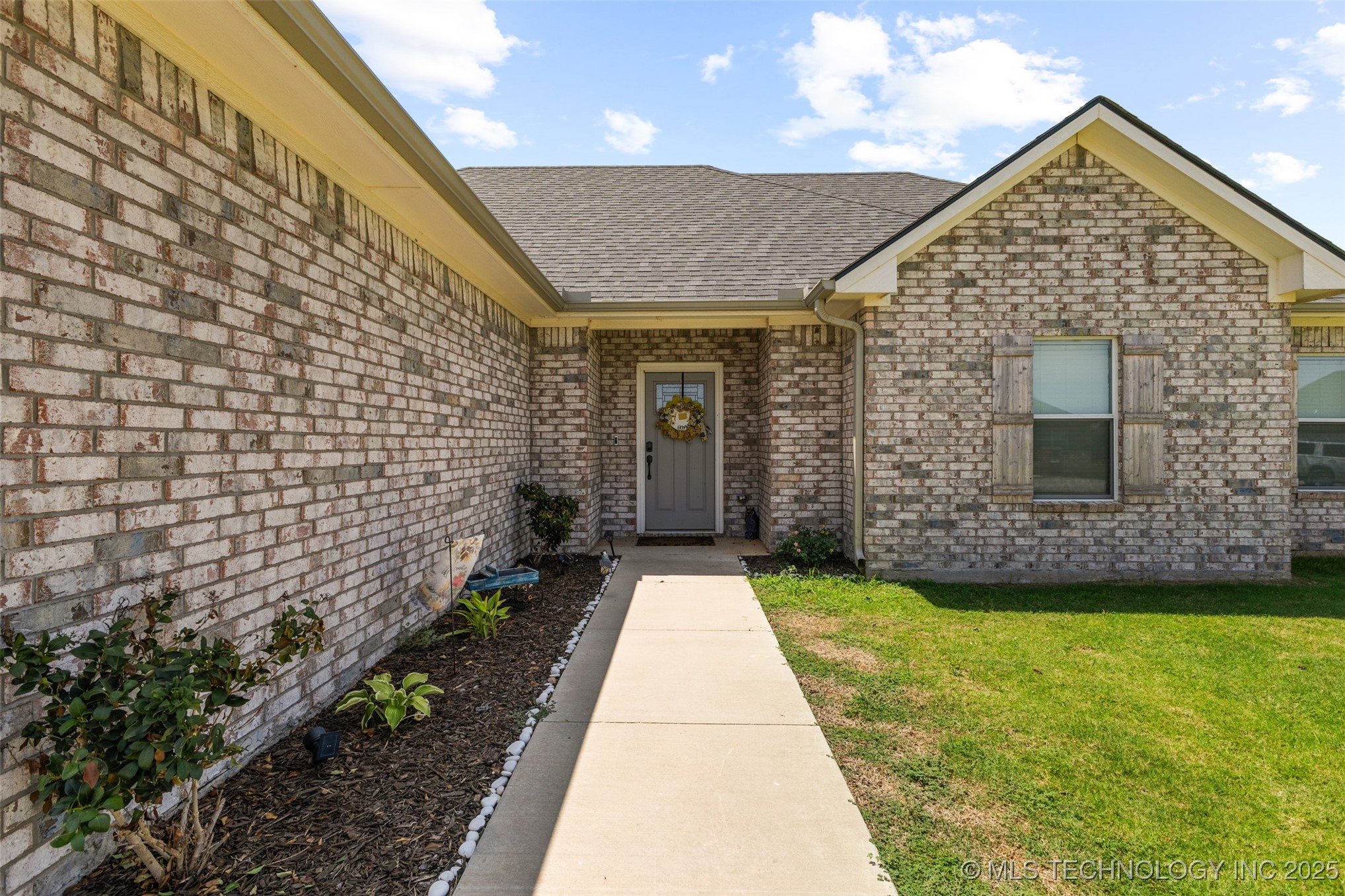 171 Bull Run Property Photo 5