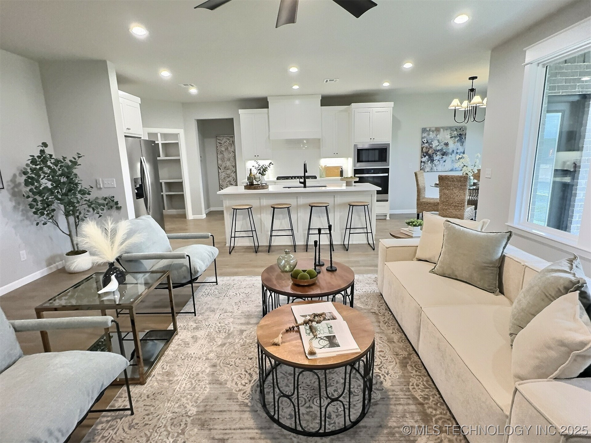 2919 S 8th Street Property Photo 4