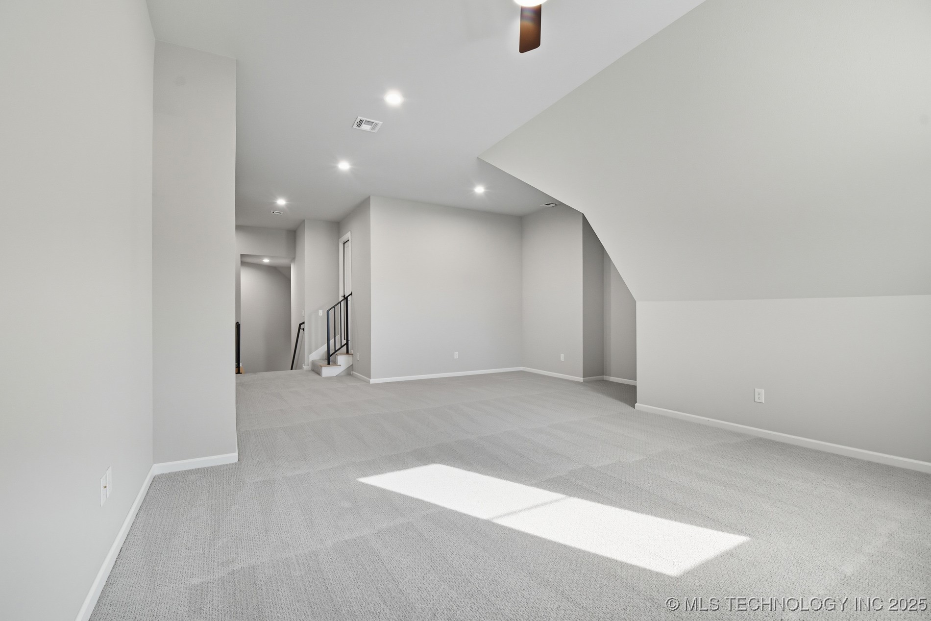 7119 S Tamarack Avenue Property Photo 40