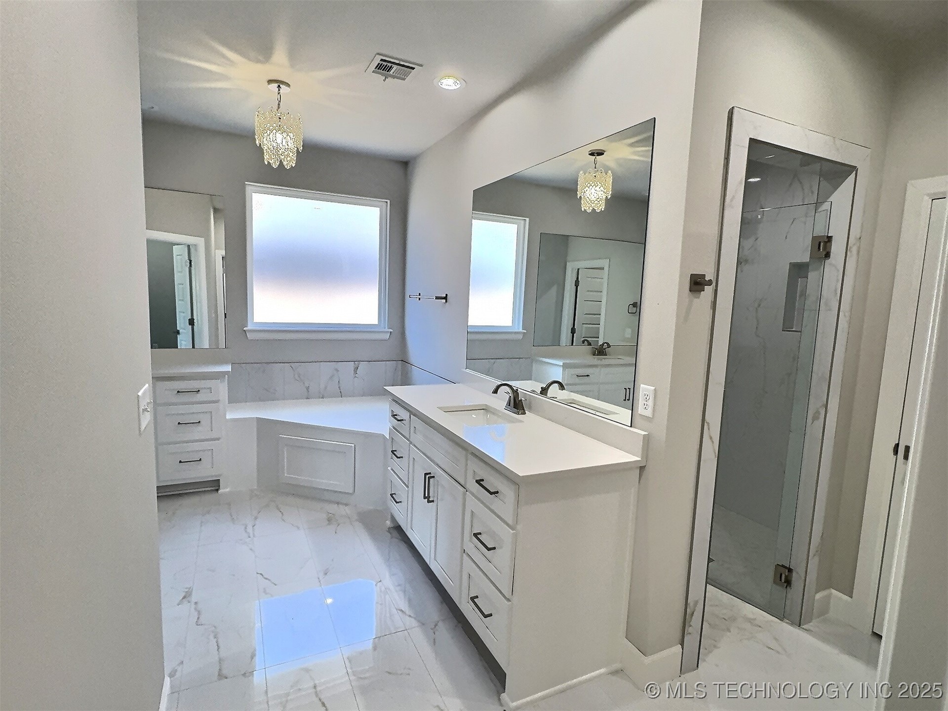 4010 W Baton Rouge Street Property Photo 8