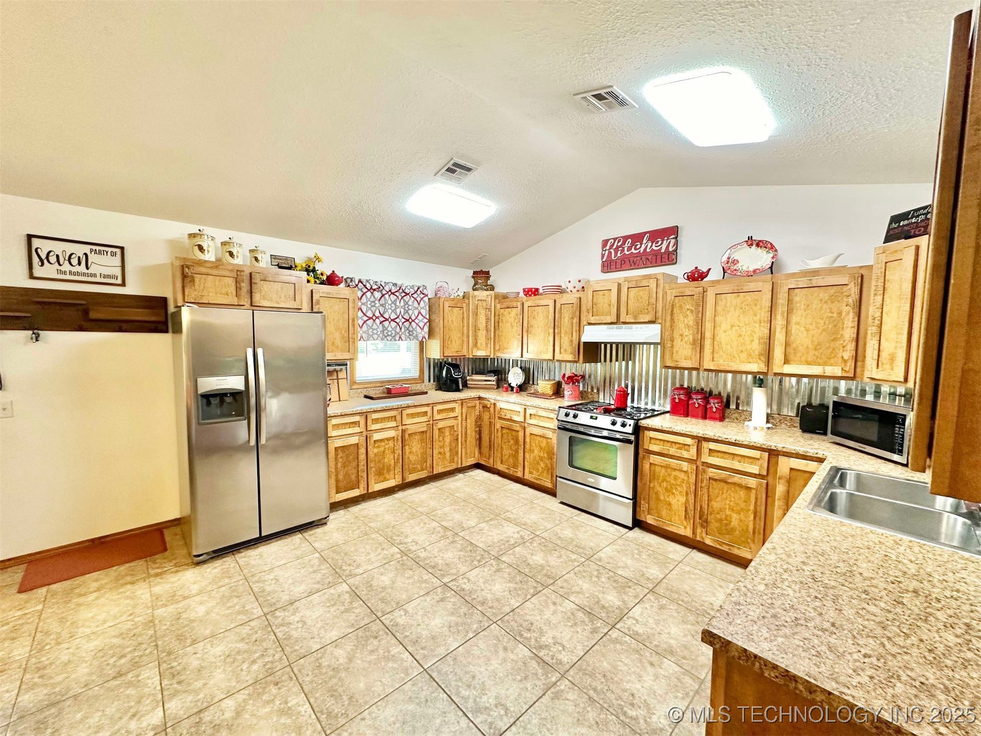 10277 N Hwy 71 Property Photo 7