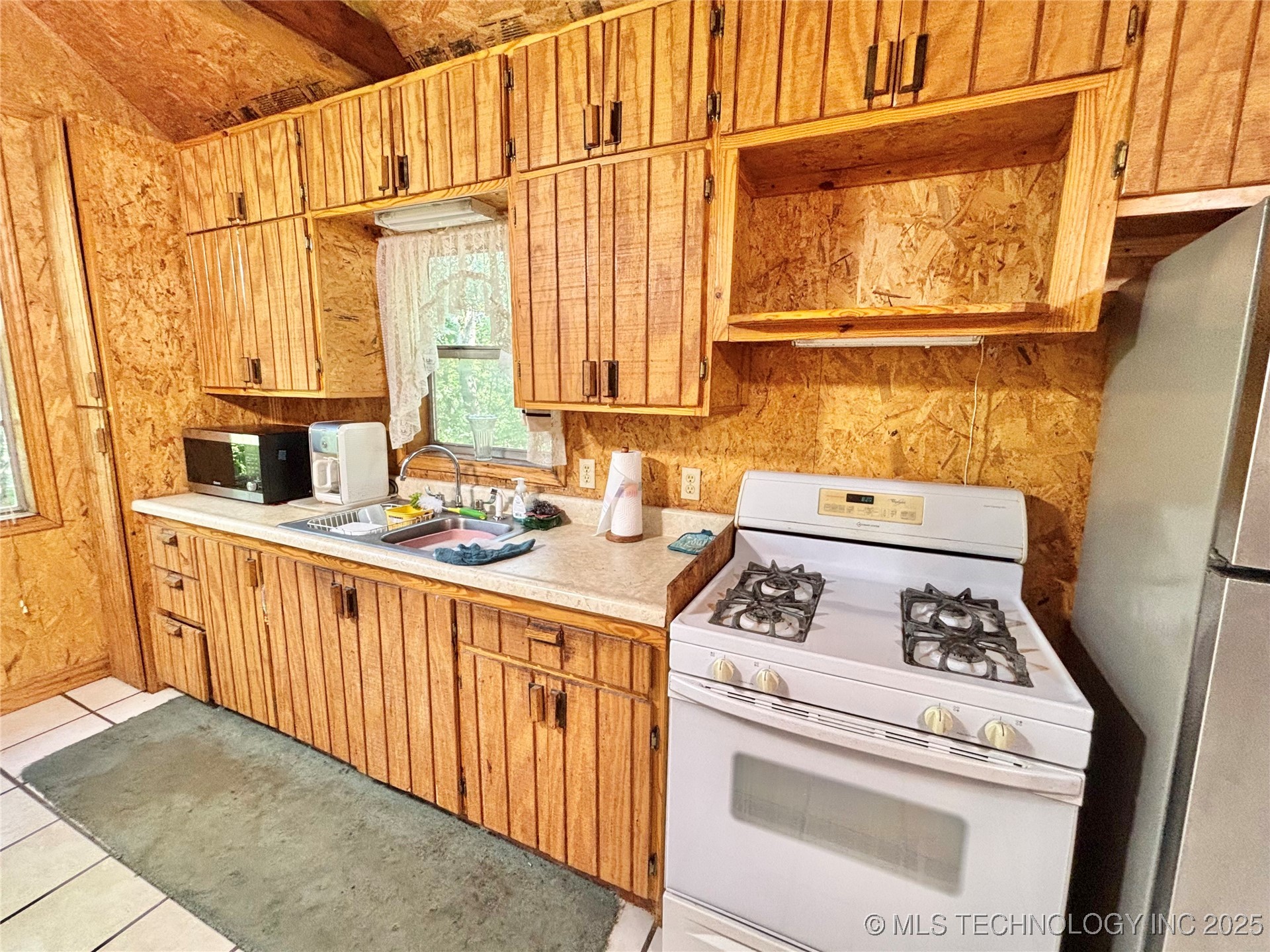 12865 E 128th S Property Photo 9