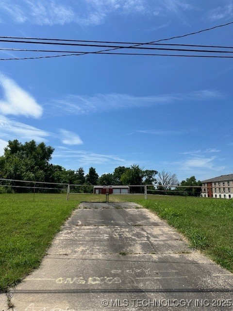 2611 W Shawnee Street Property Photo 5