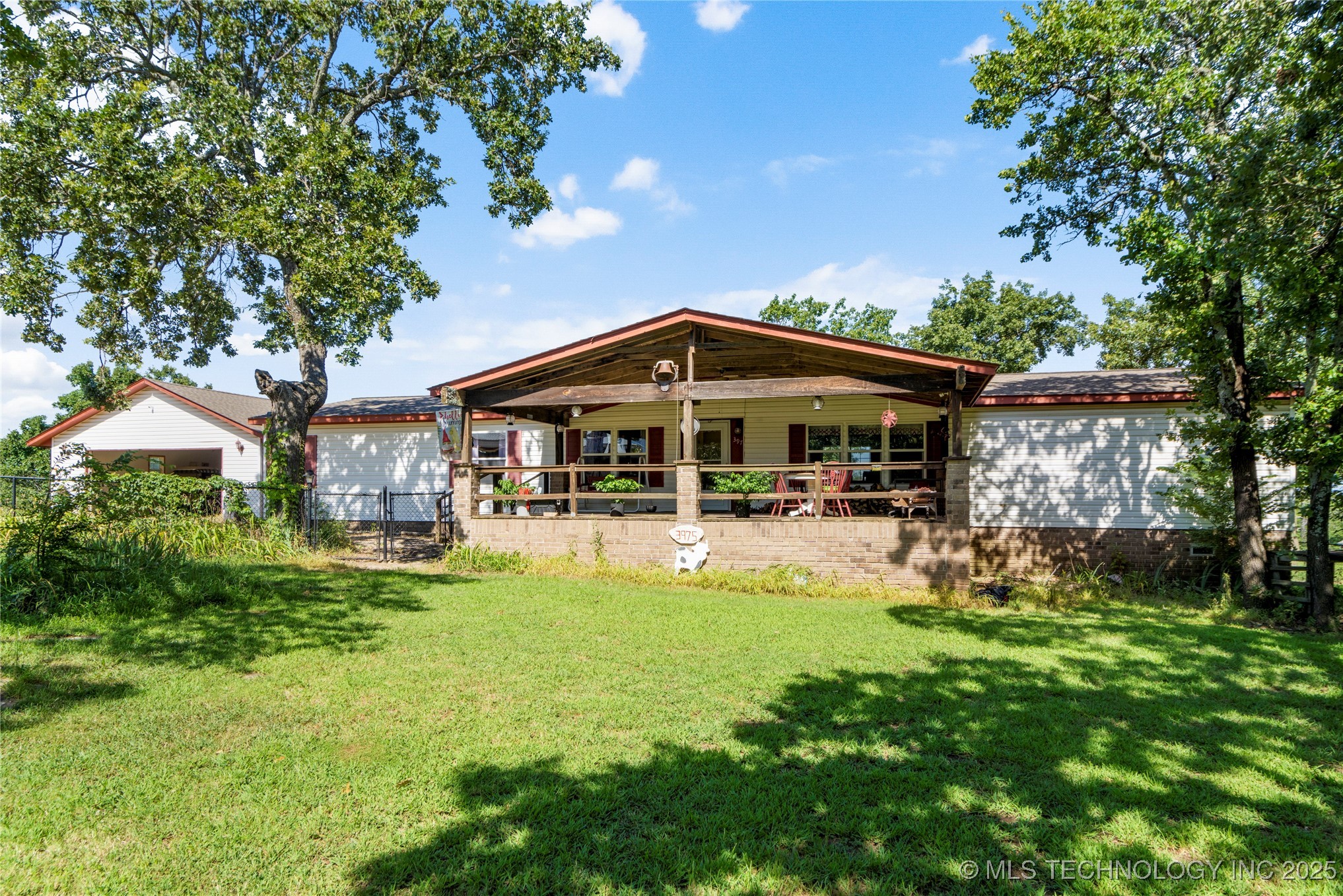 3975 N 248 Road Property Photo 1