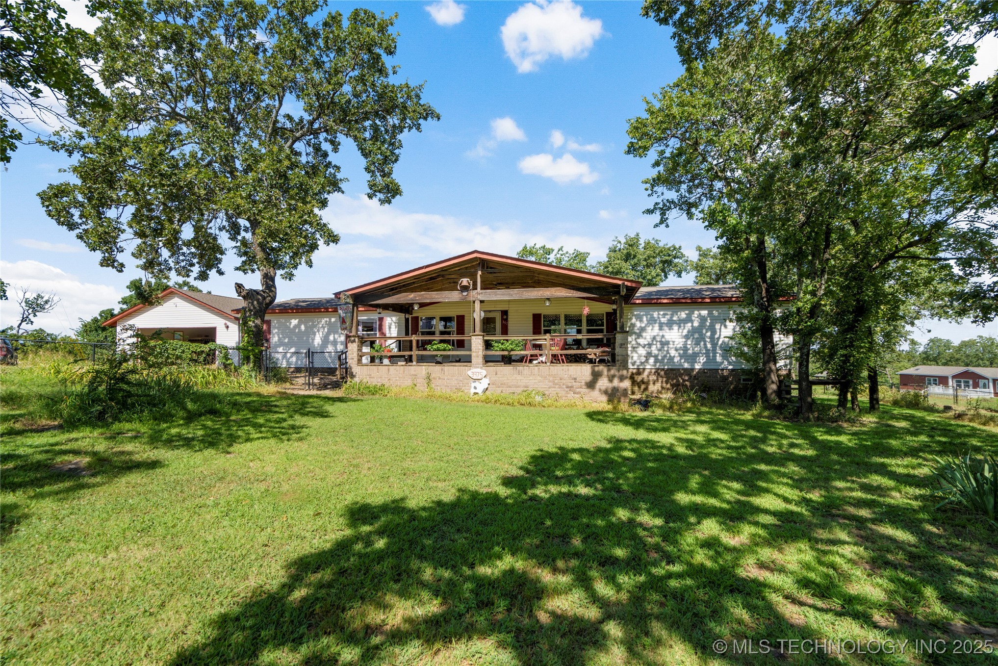 3975 N 248 Road Property Photo 2