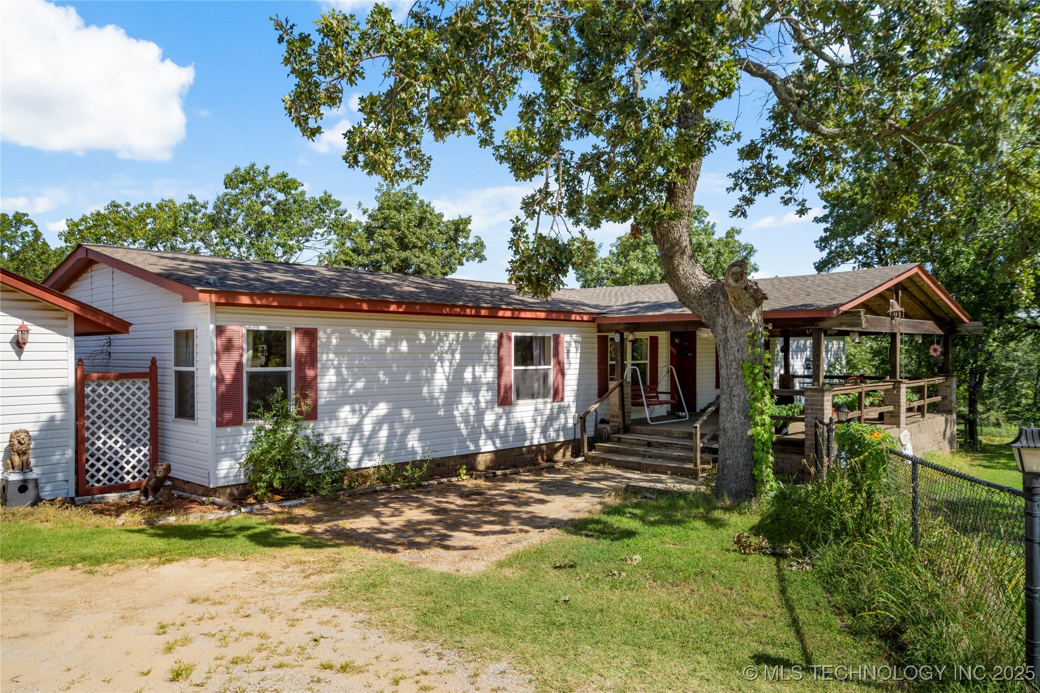 3975 N 248 Road Property Photo 4