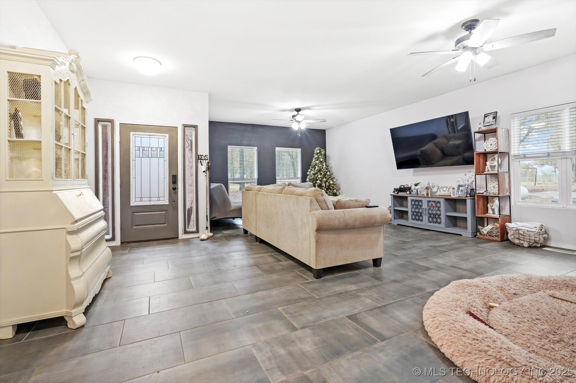 17915 S 128th Court Property Photo 5