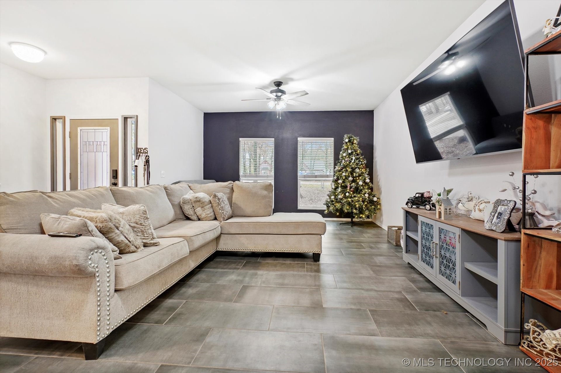 17915 S 128th Court Property Photo 6