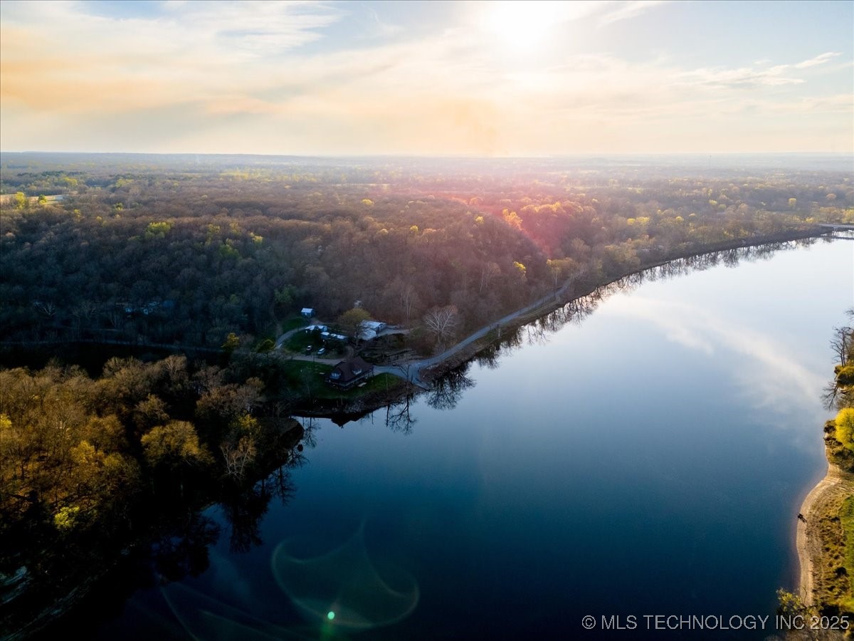 9212 N 447 Road Property Photo 7