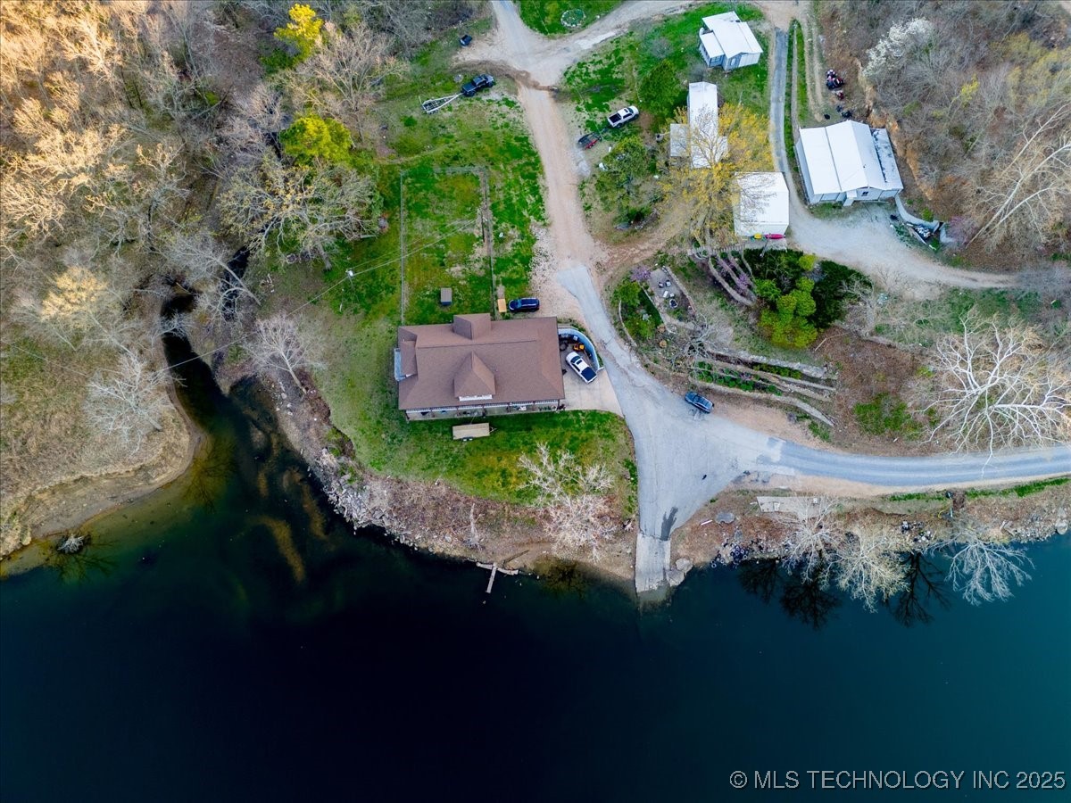 9212 N 447 Road Property Photo 9