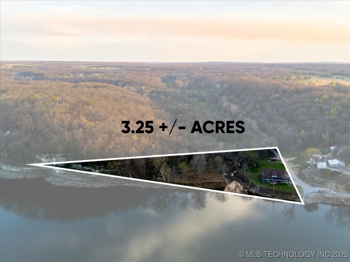 9212 N 447 Road Property Photo 10