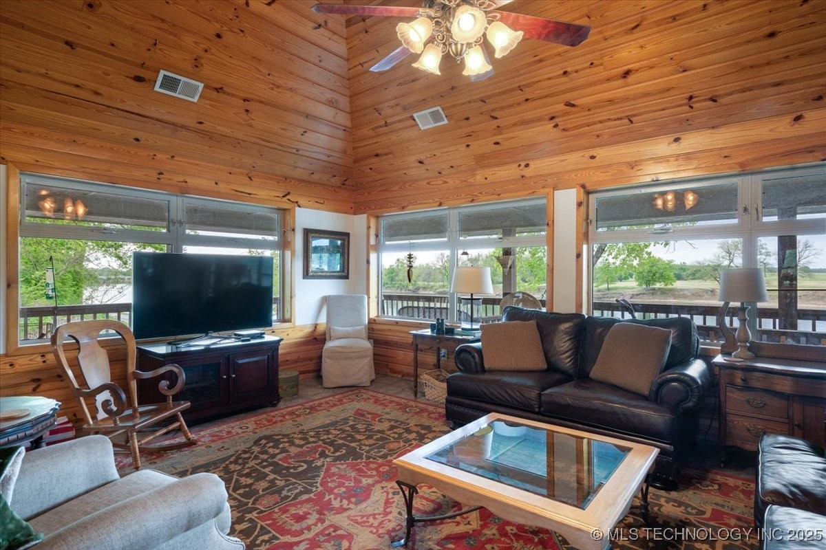 9212 N 447 Road Property Photo 13