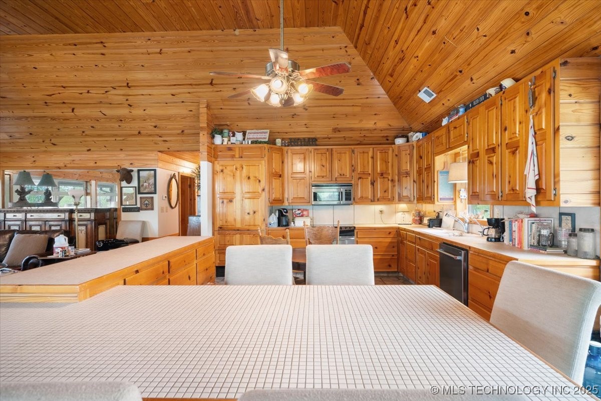 9212 N 447 Road Property Photo 17