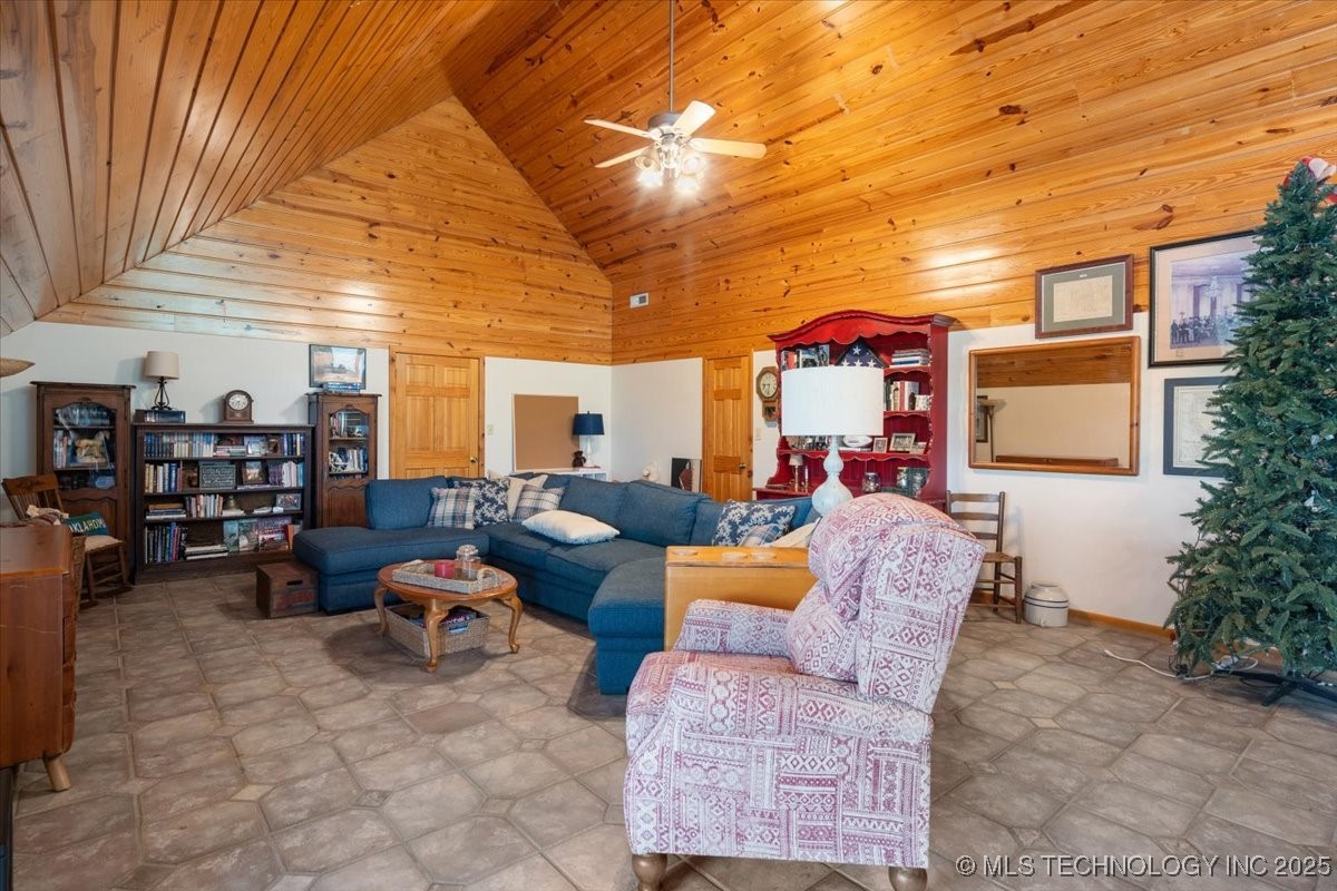 9212 N 447 Road Property Photo 29