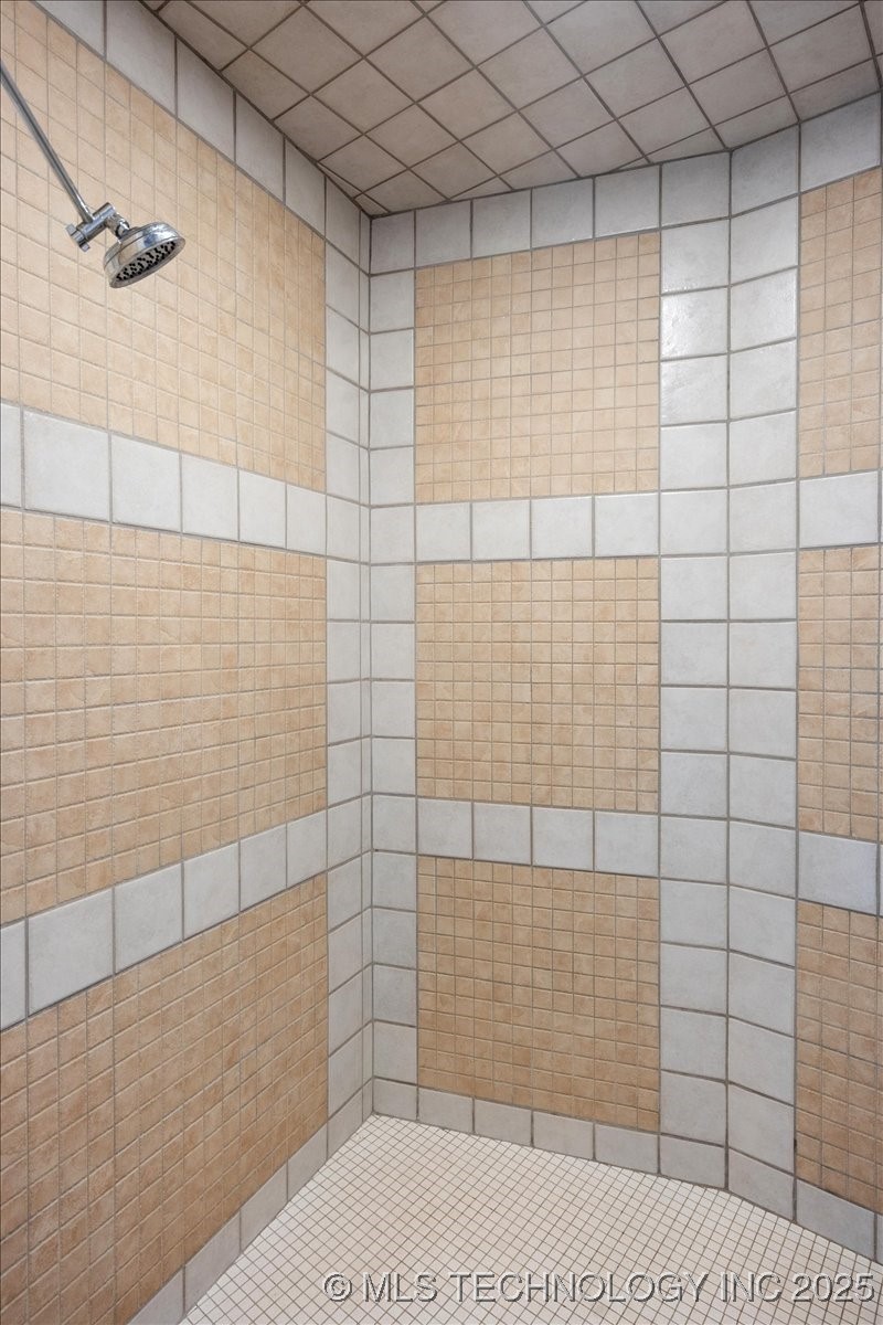 9212 N 447 Road Property Photo 35