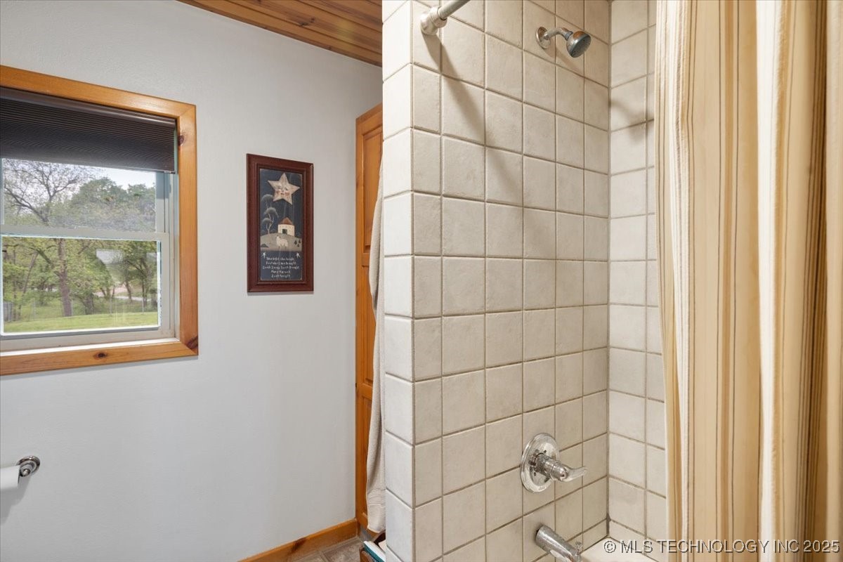 9212 N 447 Road Property Photo 37