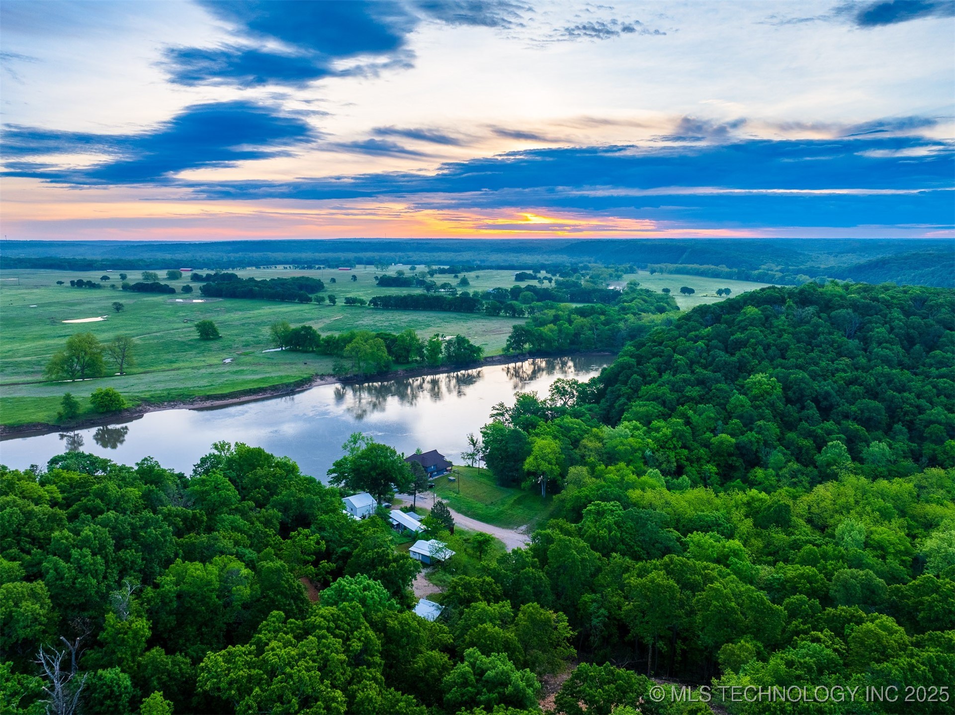 9212 N 447 Road Property Photo 49