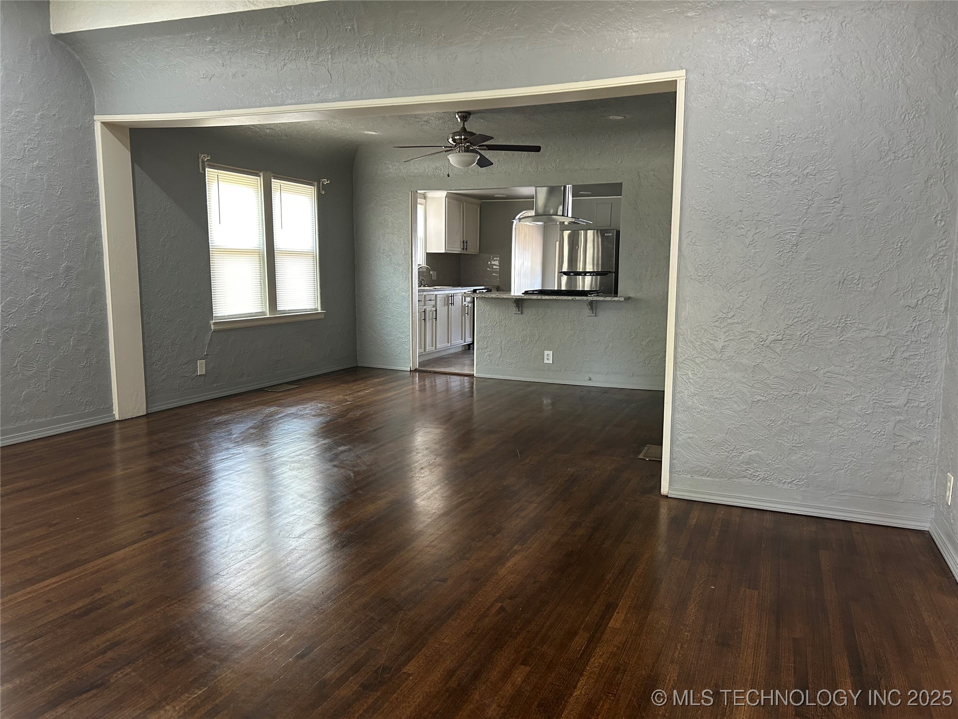 2511 N Boston Avenue Property Photo 2