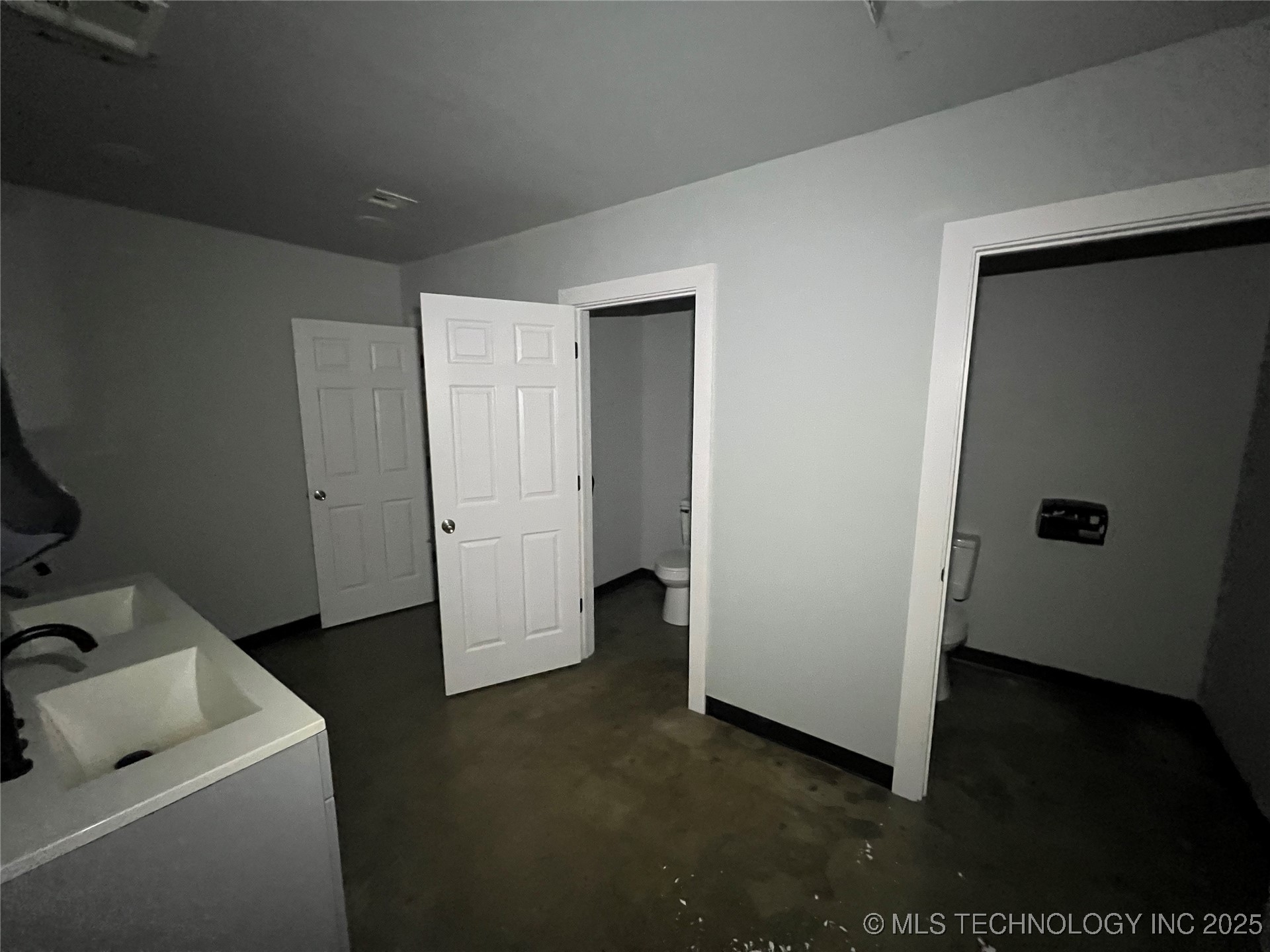 6600 E Main Street Property Photo 14