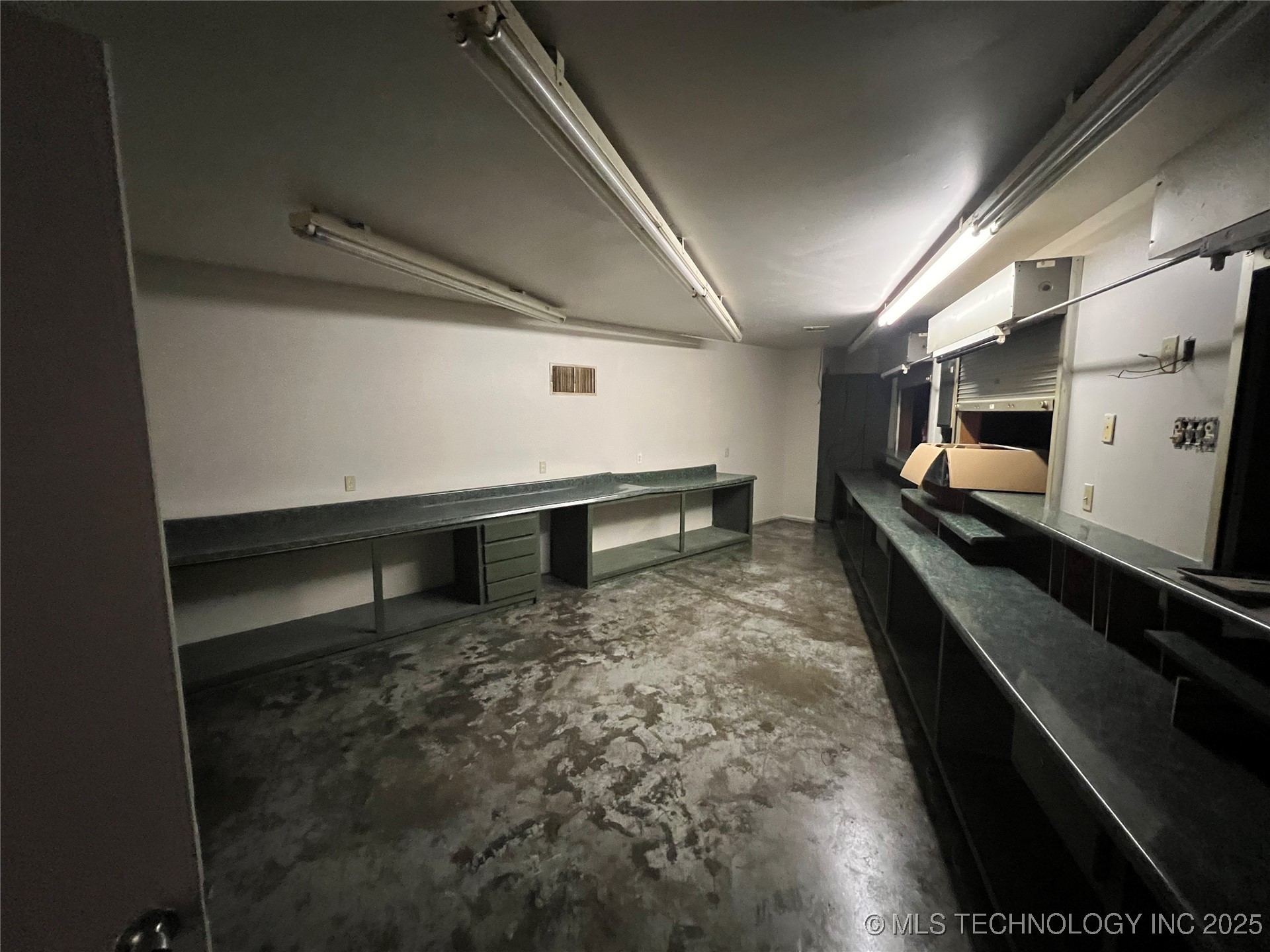 6600 E Main Street Property Photo 31