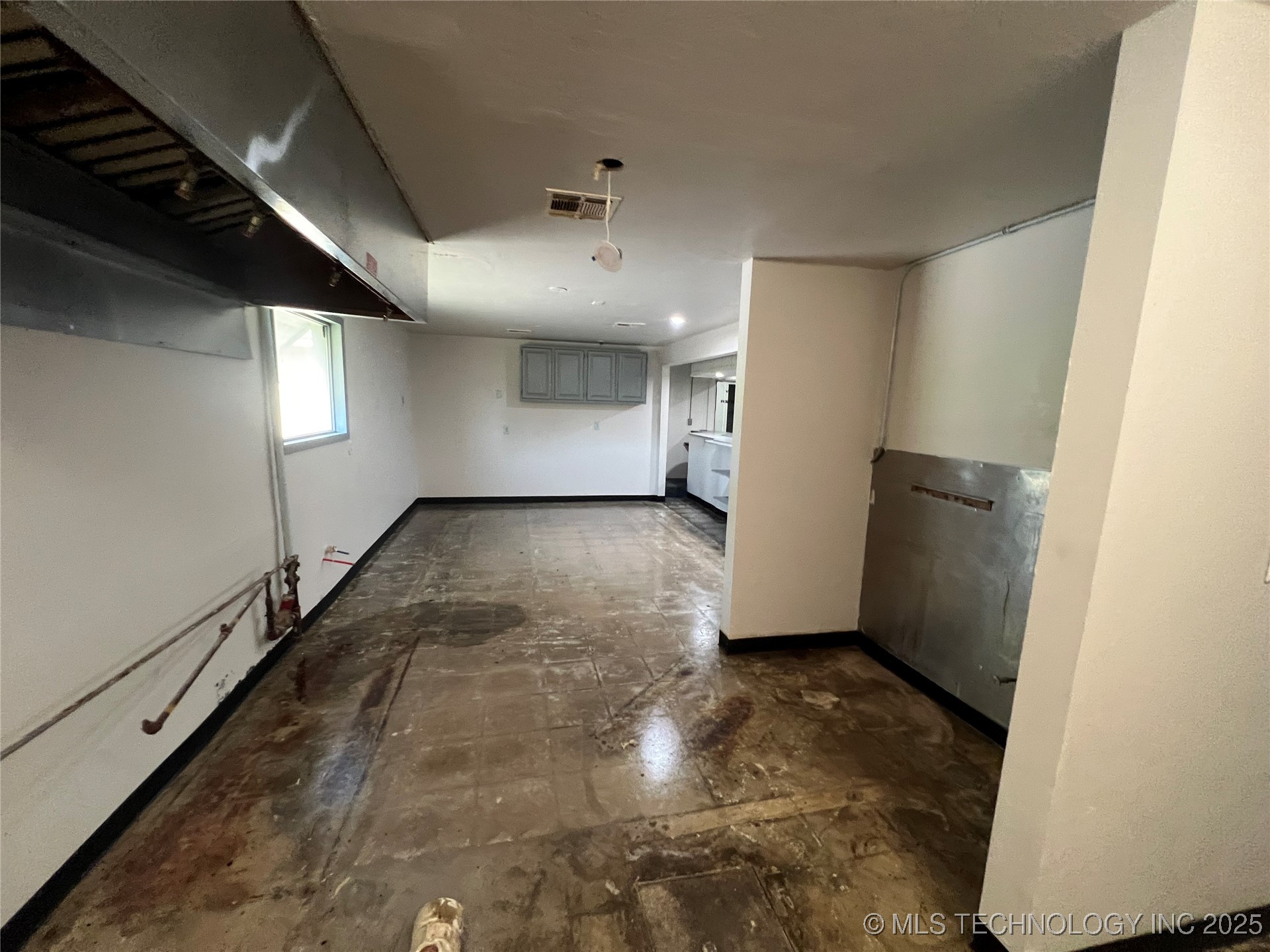 6600 E Main Street Property Photo 33