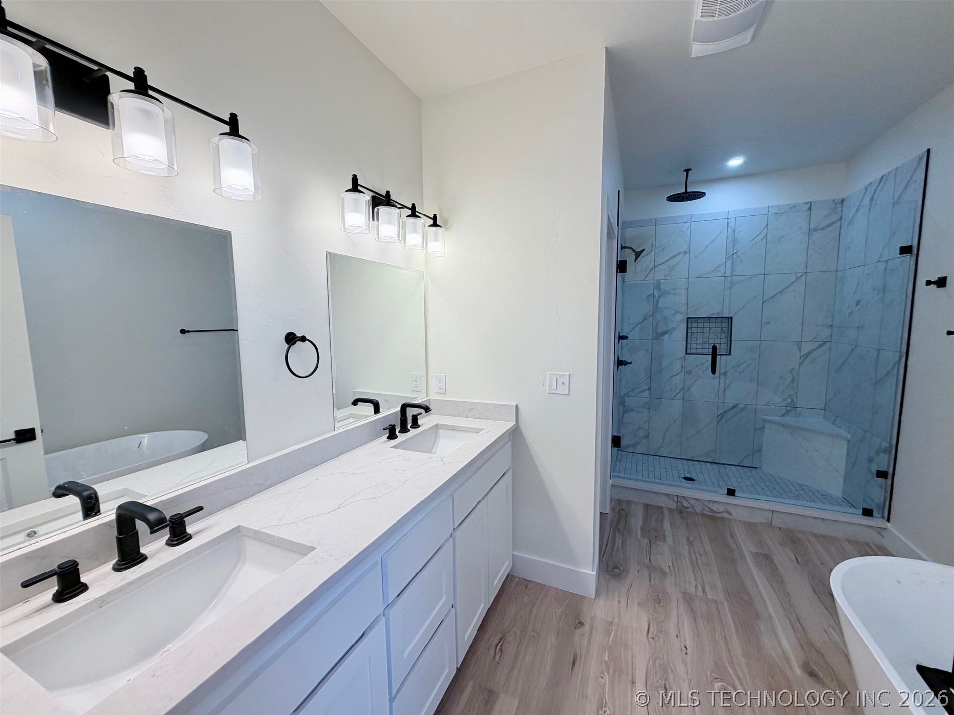 11908 Maximus Property Photo 7