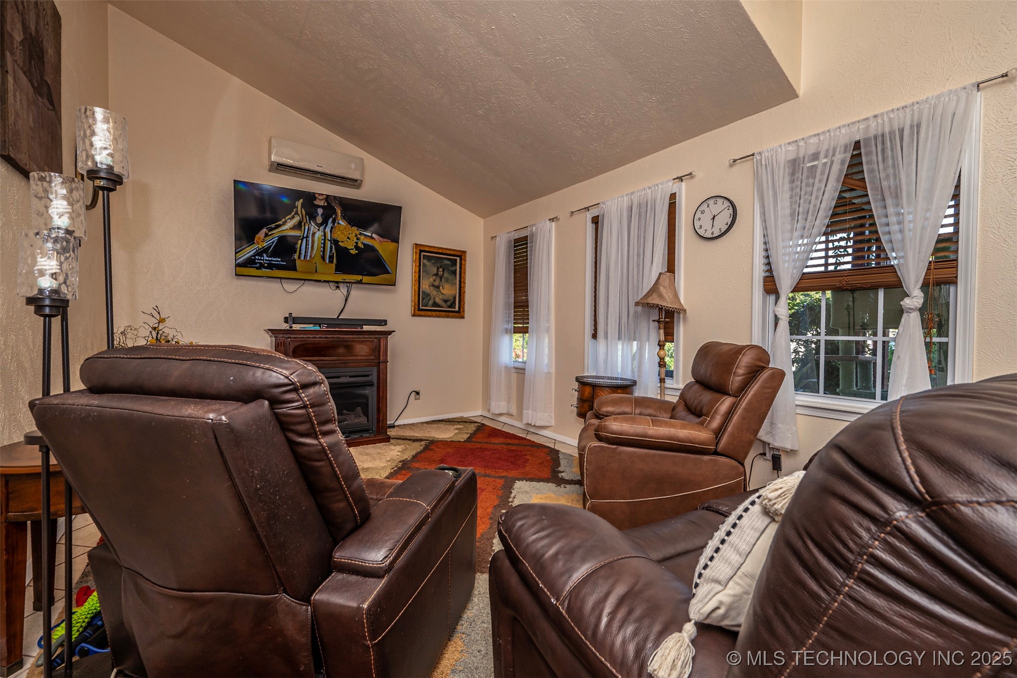 5472 S Highway 377 Property Photo 10