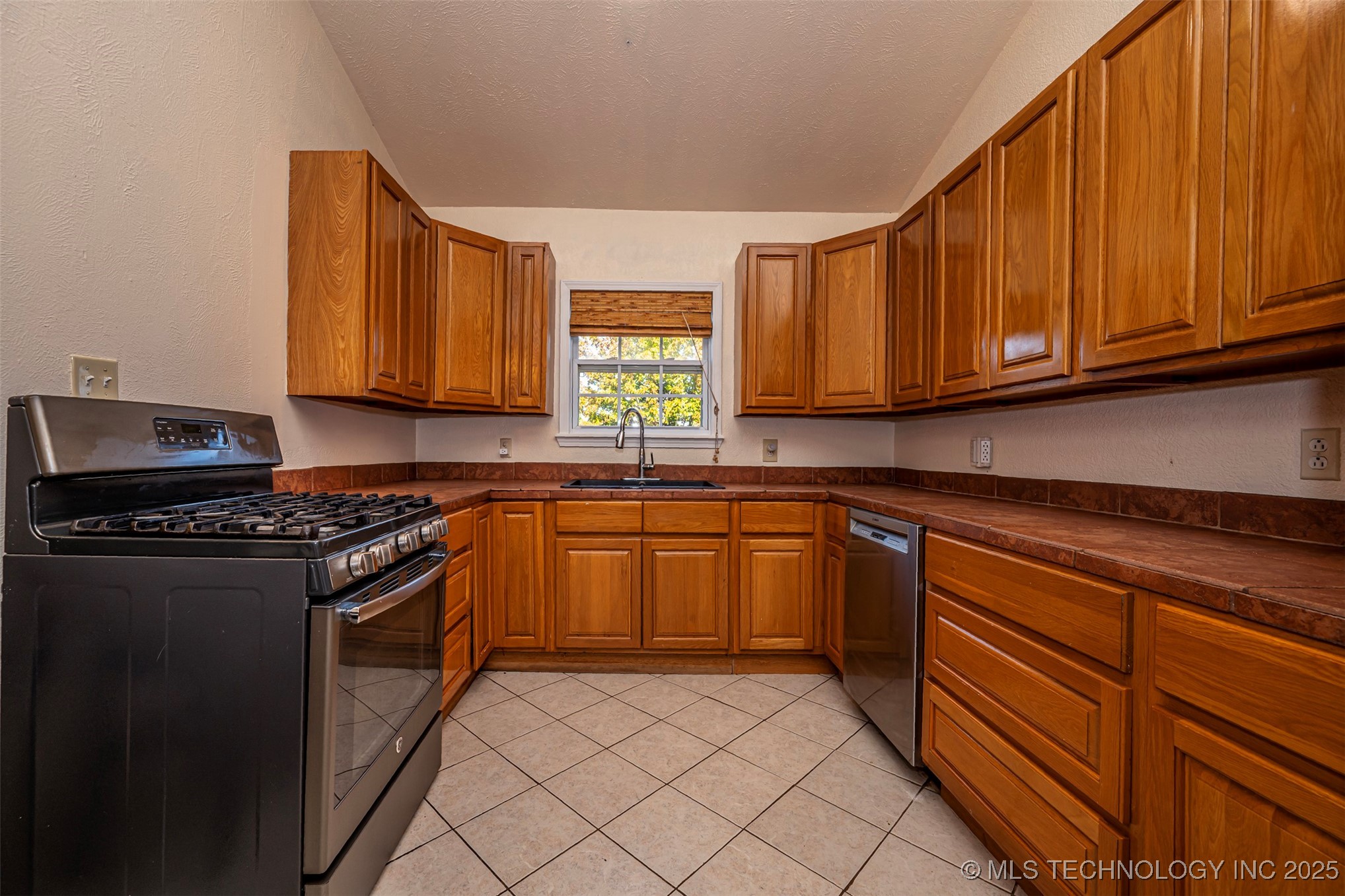 5472 S Highway 377 Property Photo 12