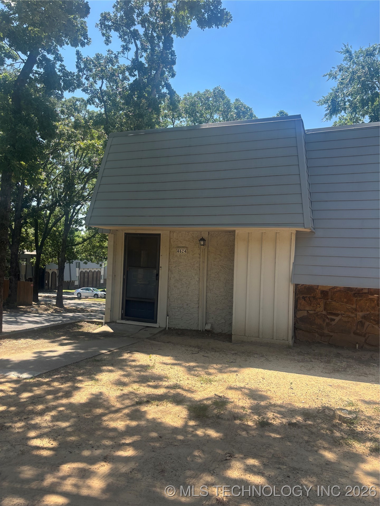 4624 E 68th Street 114 Property Photo 1