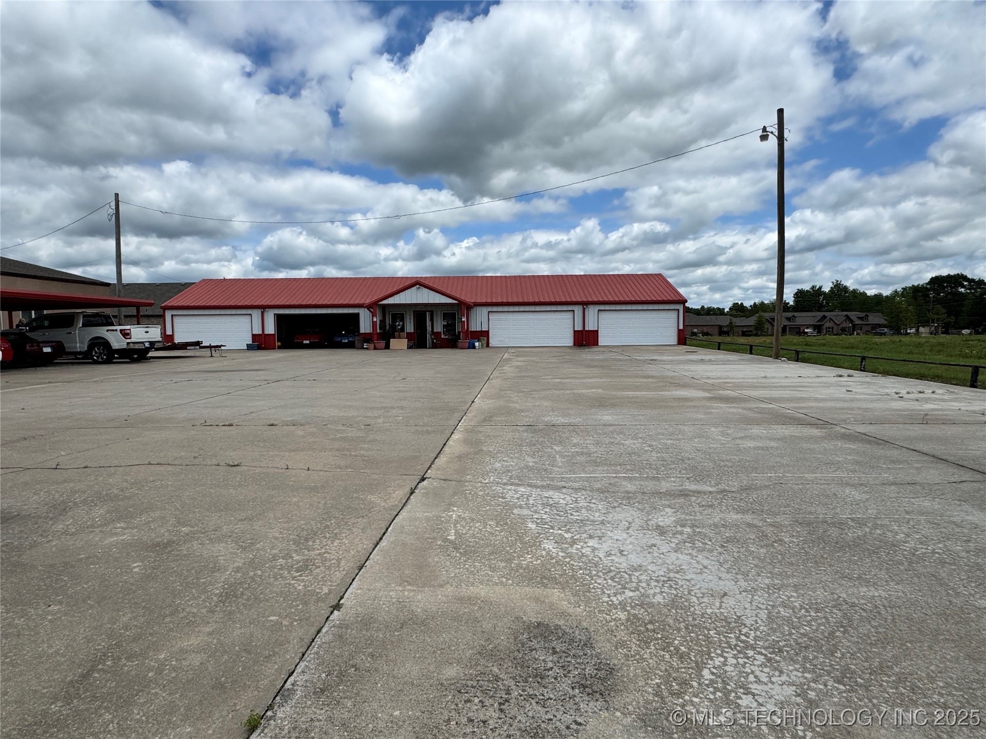 204 Will Rogers Boulevard Property Photo 7