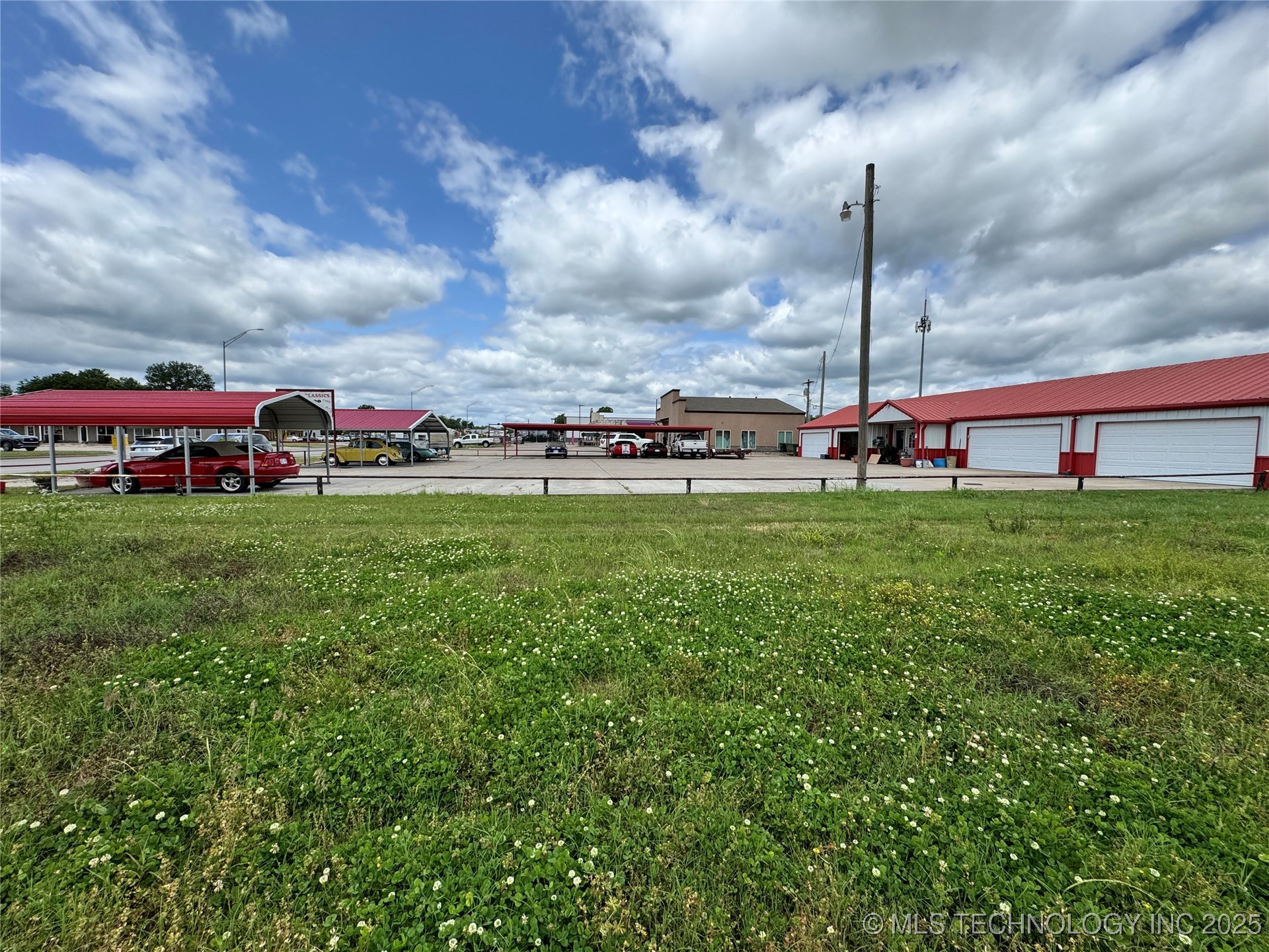 204 Will Rogers Boulevard Property Photo 11