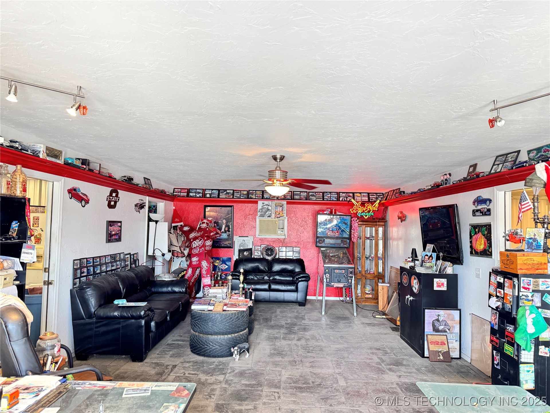 204 Will Rogers Boulevard Property Photo 17