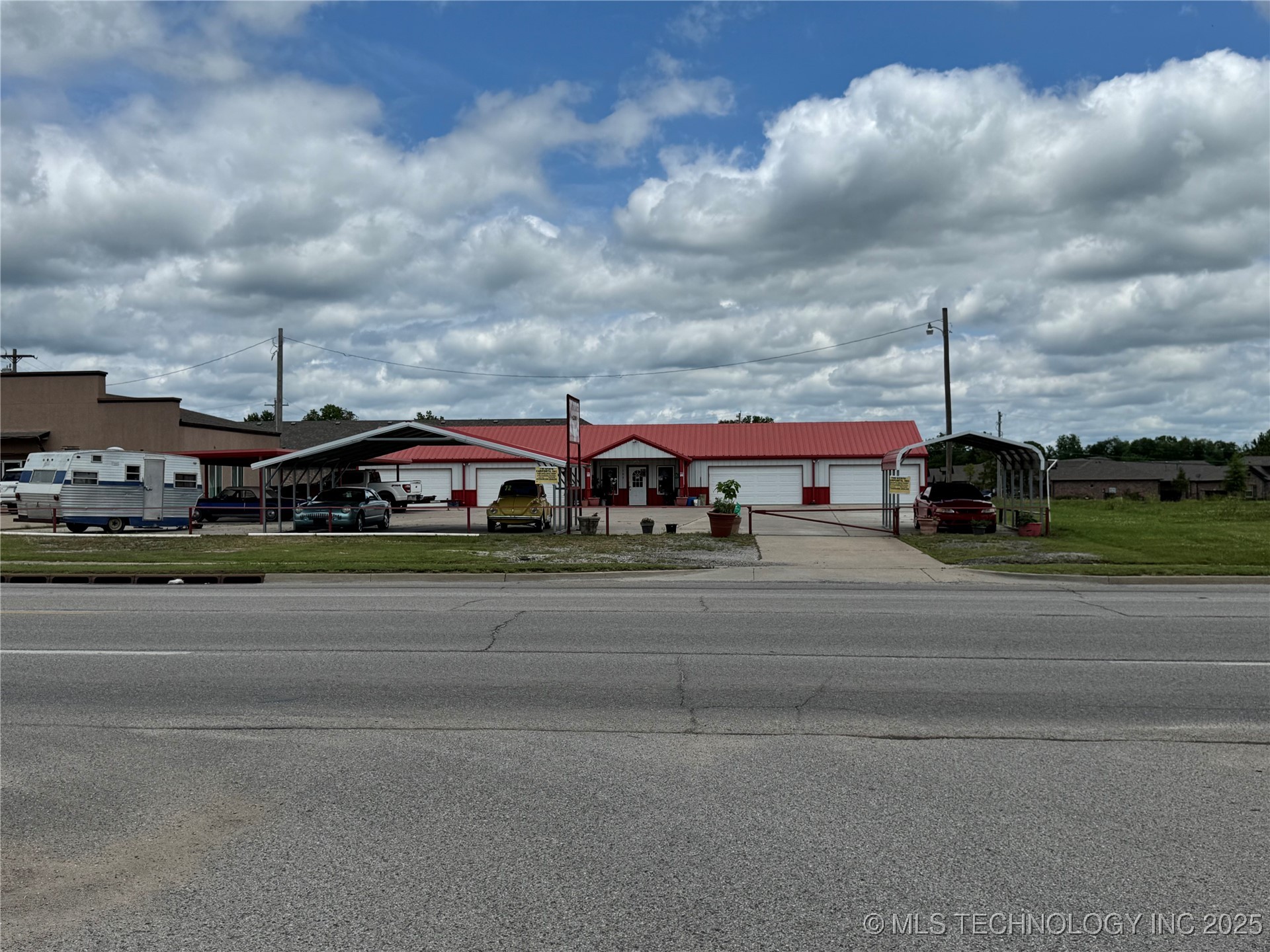 204 Will Rogers Boulevard Property Photo 19