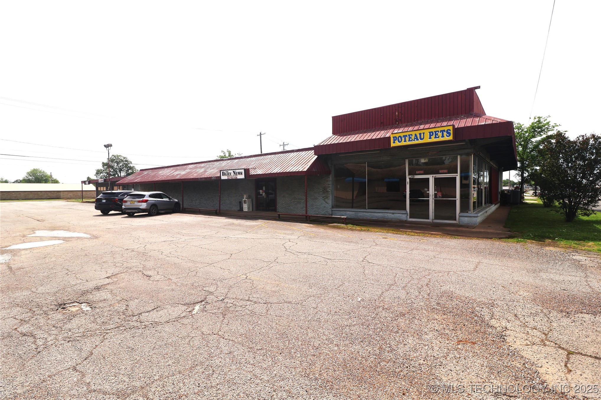 803 N Broadway Street Property Photo 1