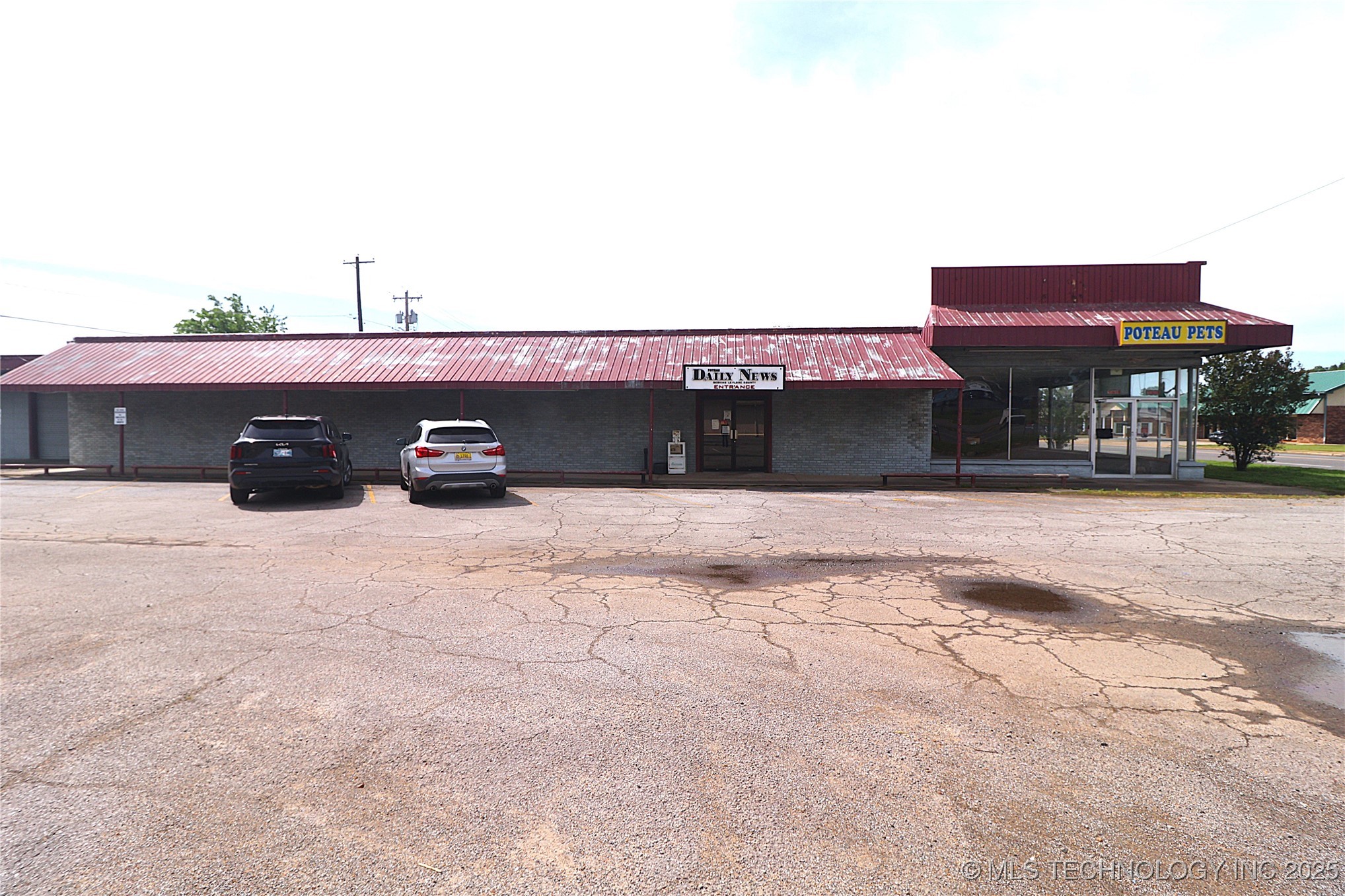 803 N Broadway Street Property Photo 2