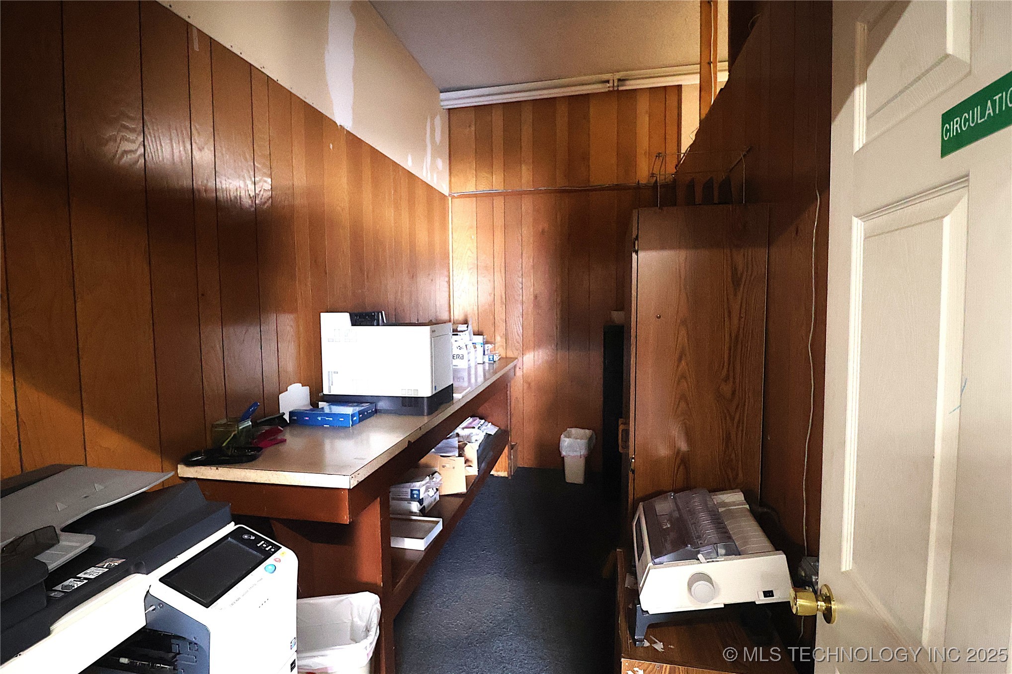 803 N Broadway Street Property Photo 11