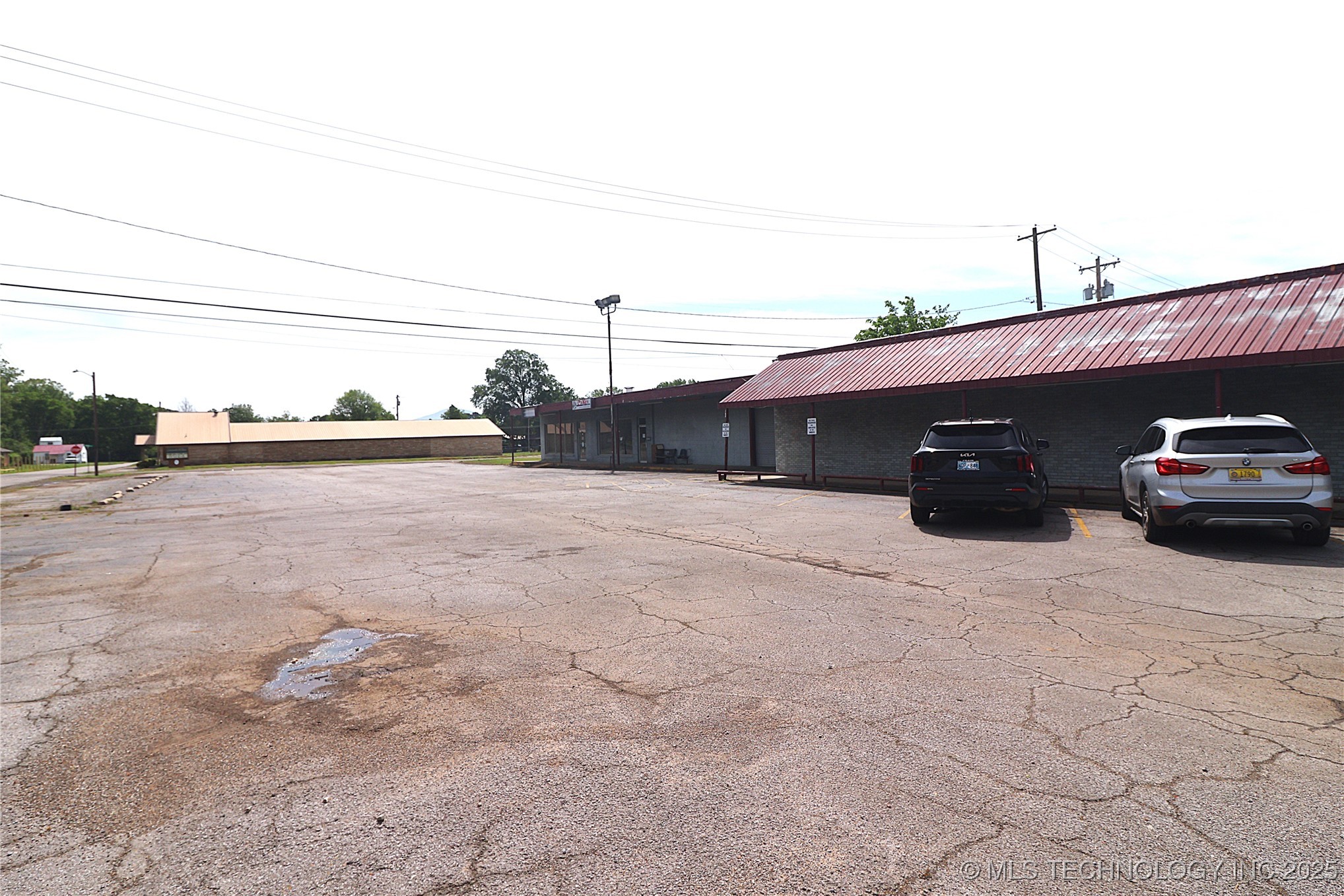 803 N Broadway Street Property Photo 13