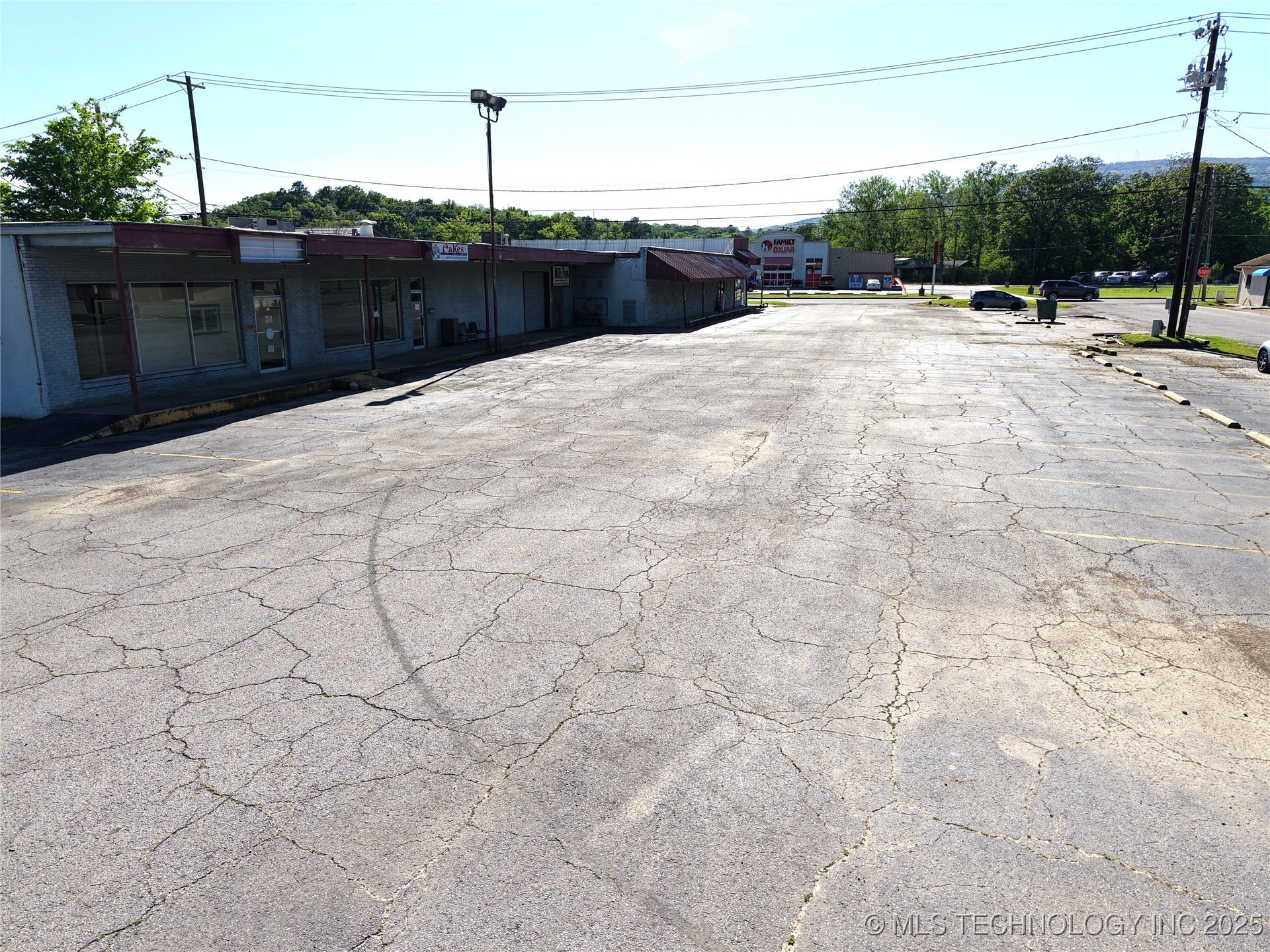 803 N Broadway Street Property Photo 15