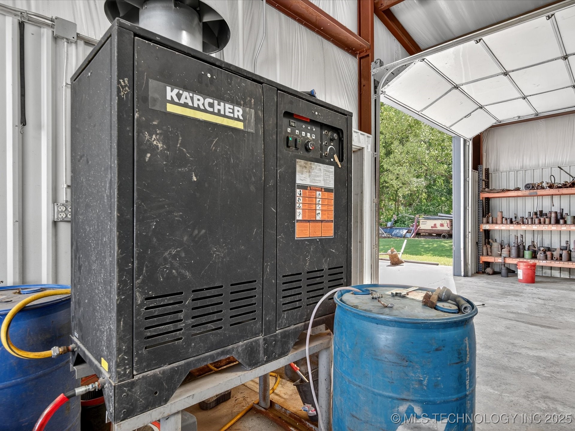 1601 E Main Street Property Photo 11