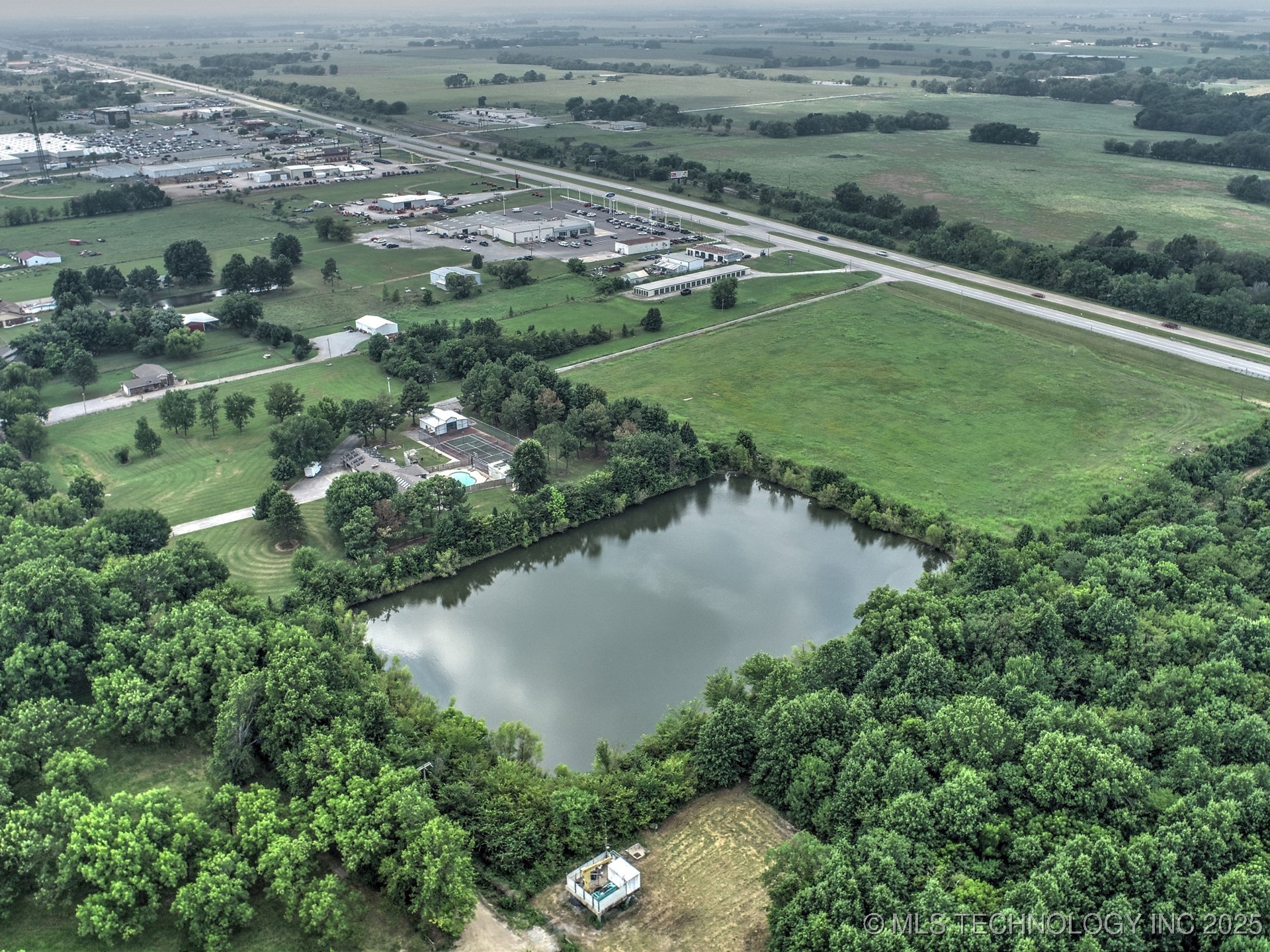 S Hwy 69 Property Photo 4