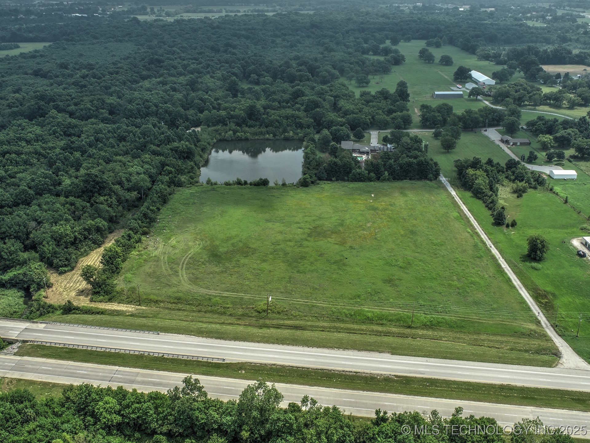 S Hwy 69 Property Photo 6